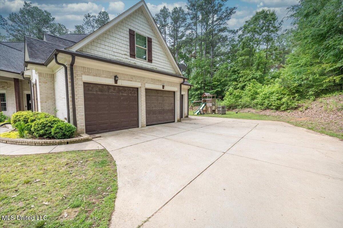 223 Fawn Cove Property Photo 45