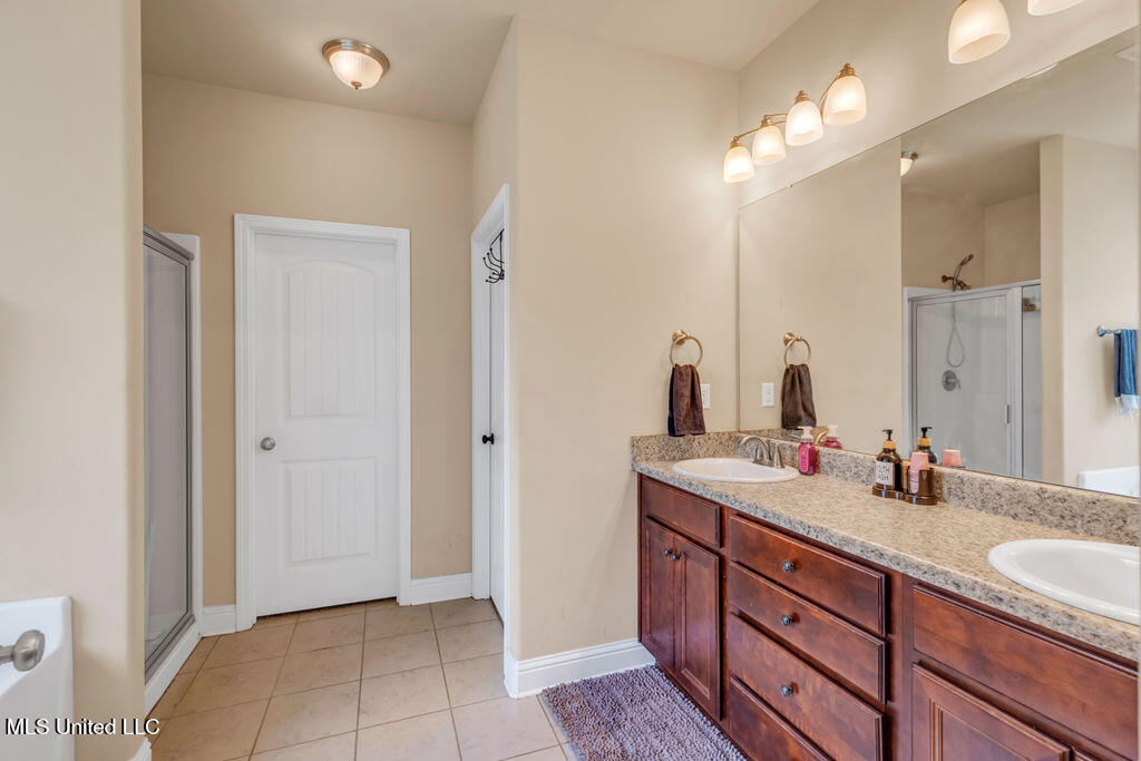14420 N Swan Road Property Photo 24