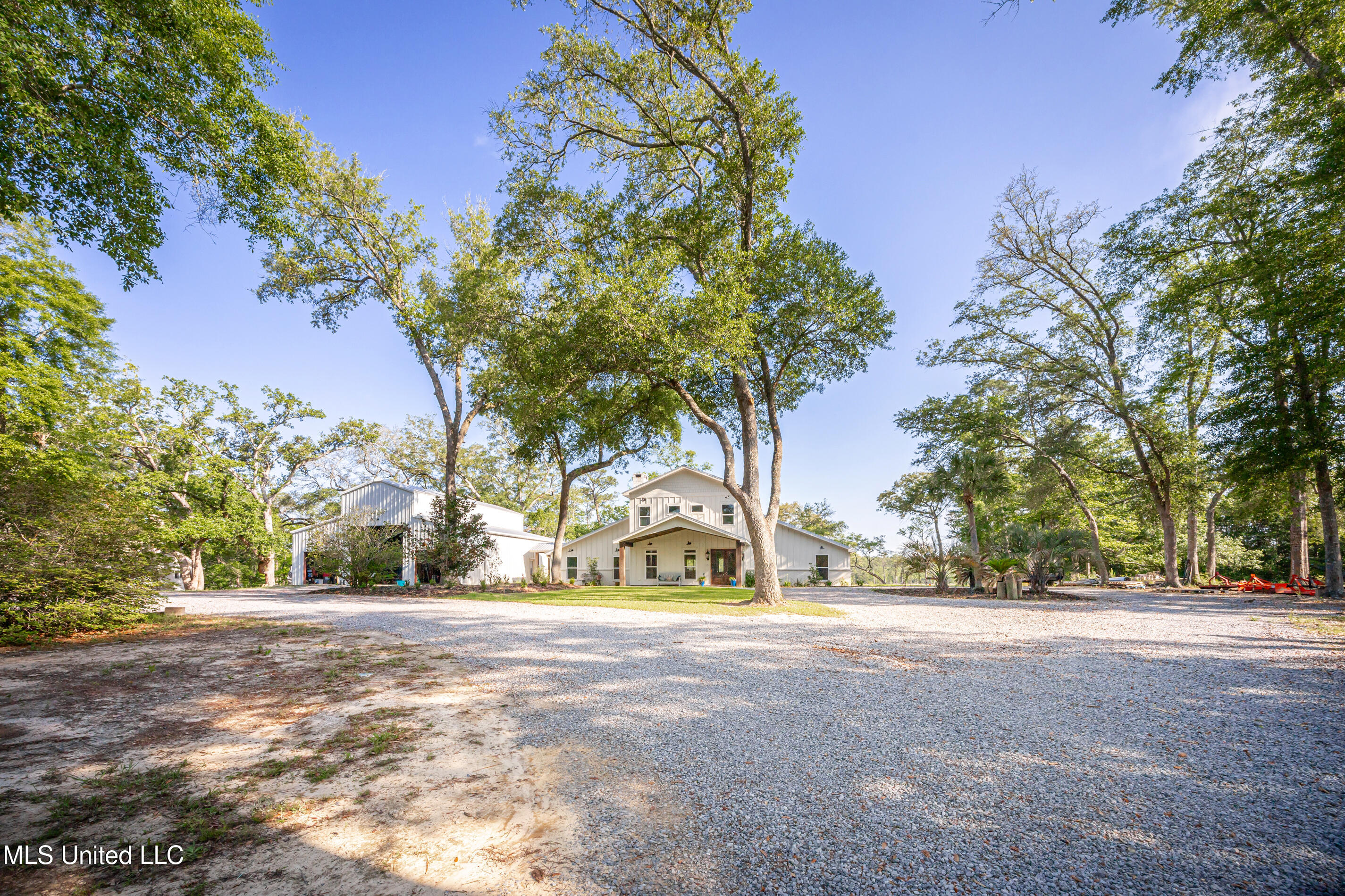 8912 Dixie Street Property Photo 7