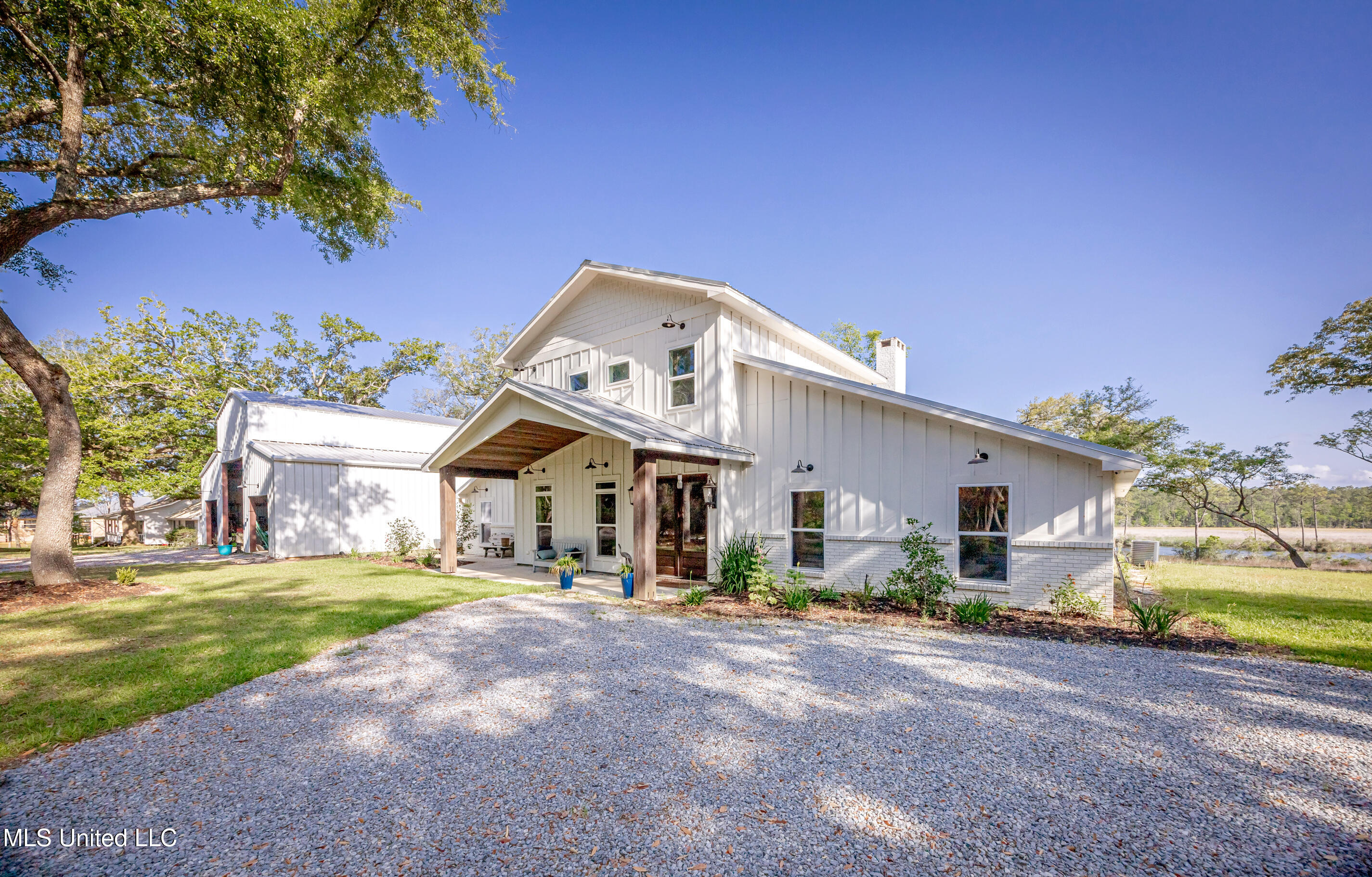 8912 Dixie Street Property Photo 10