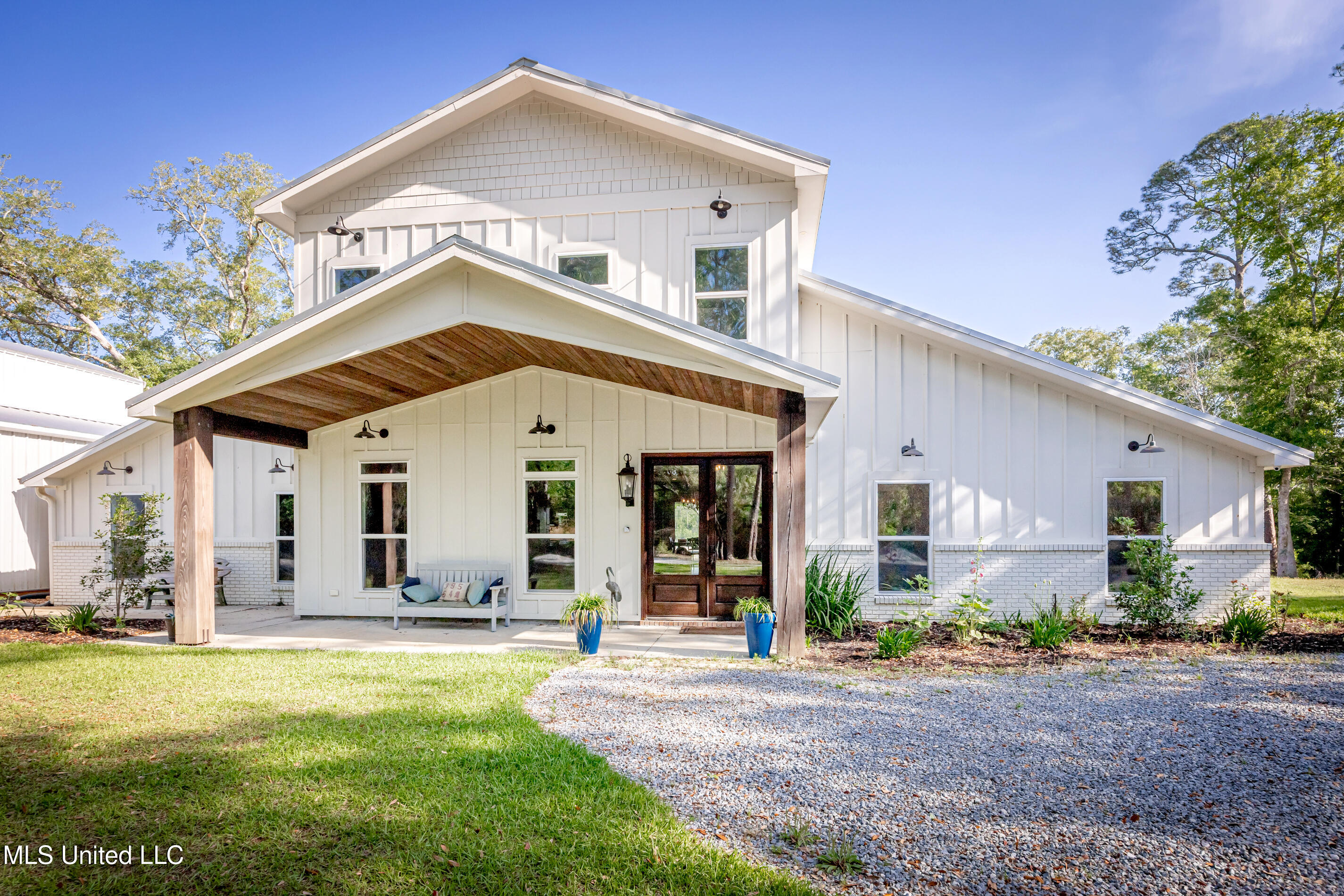 8912 Dixie Street Property Photo 11