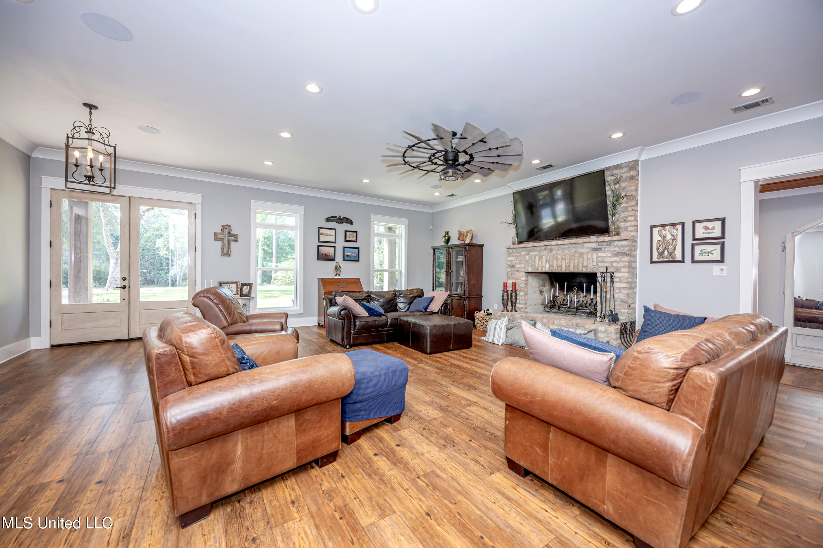 8912 Dixie Street Property Photo 14