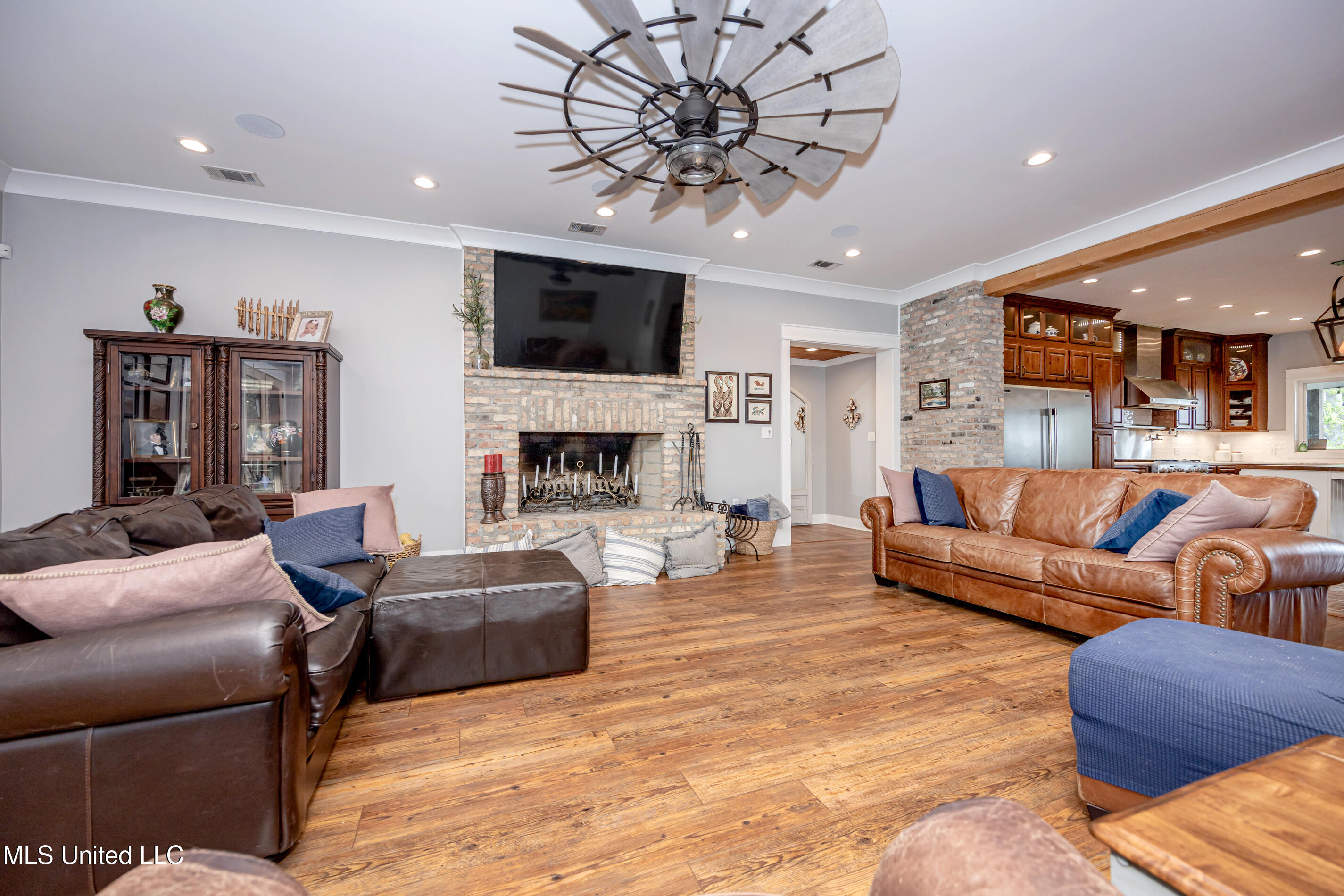 8912 Dixie Street Property Photo 15