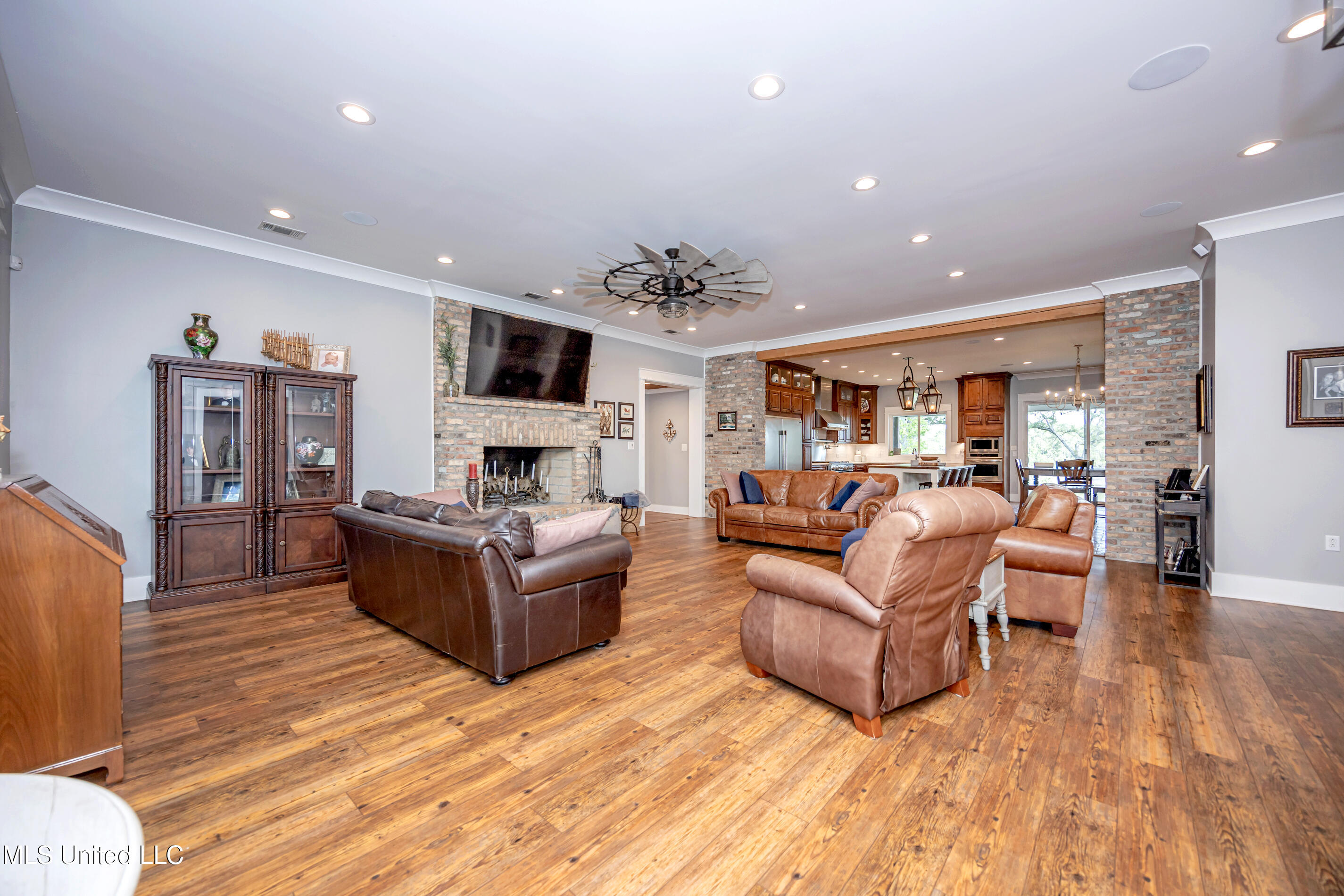 8912 Dixie Street Property Photo 17