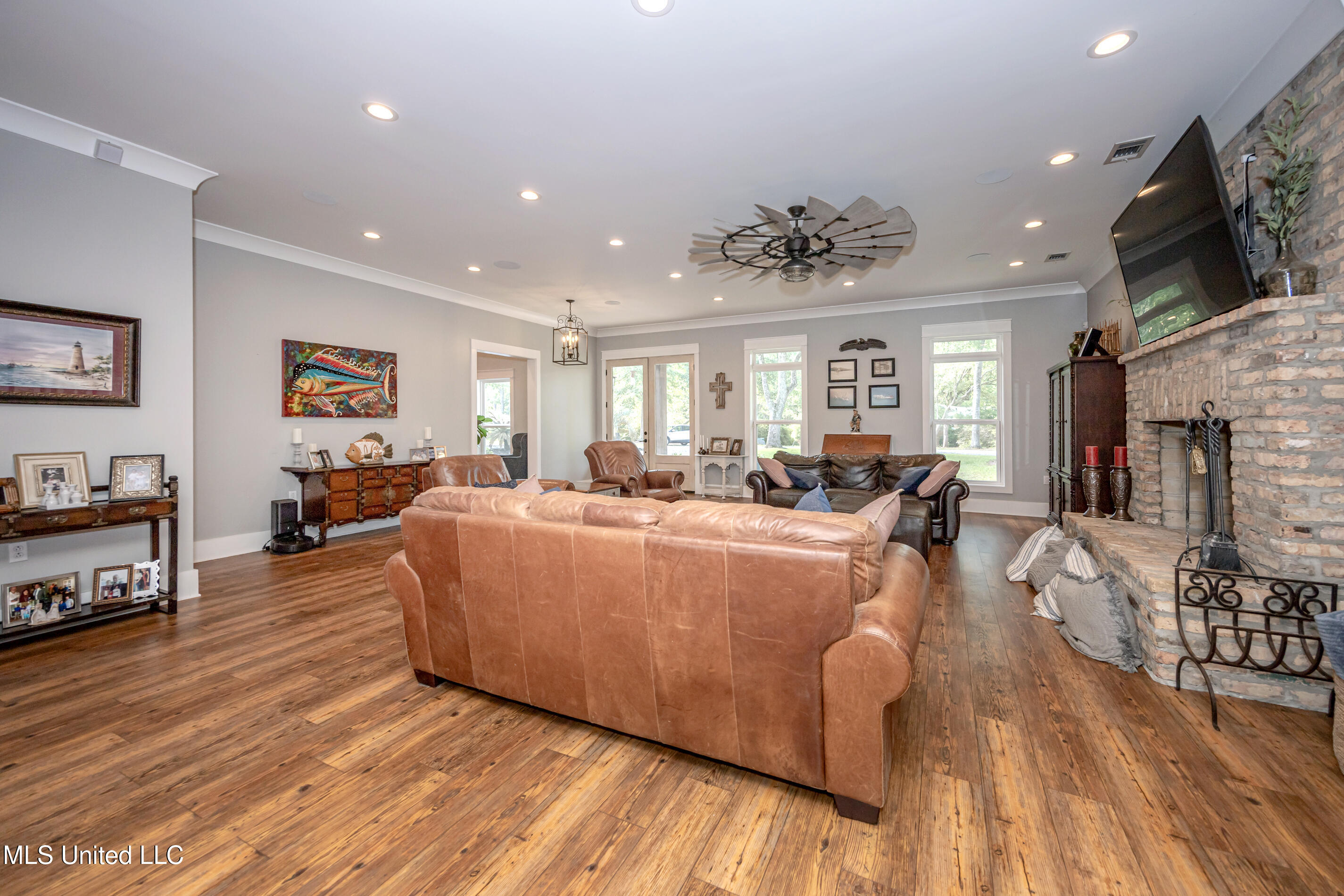 8912 Dixie Street Property Photo 18