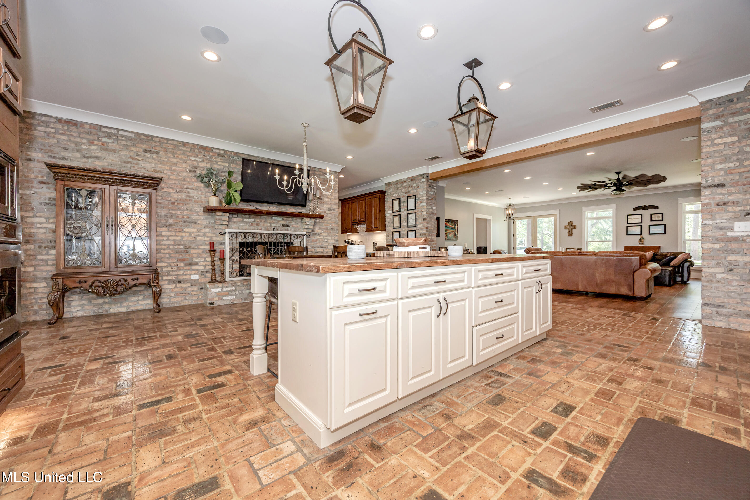 8912 Dixie Street Property Photo 26