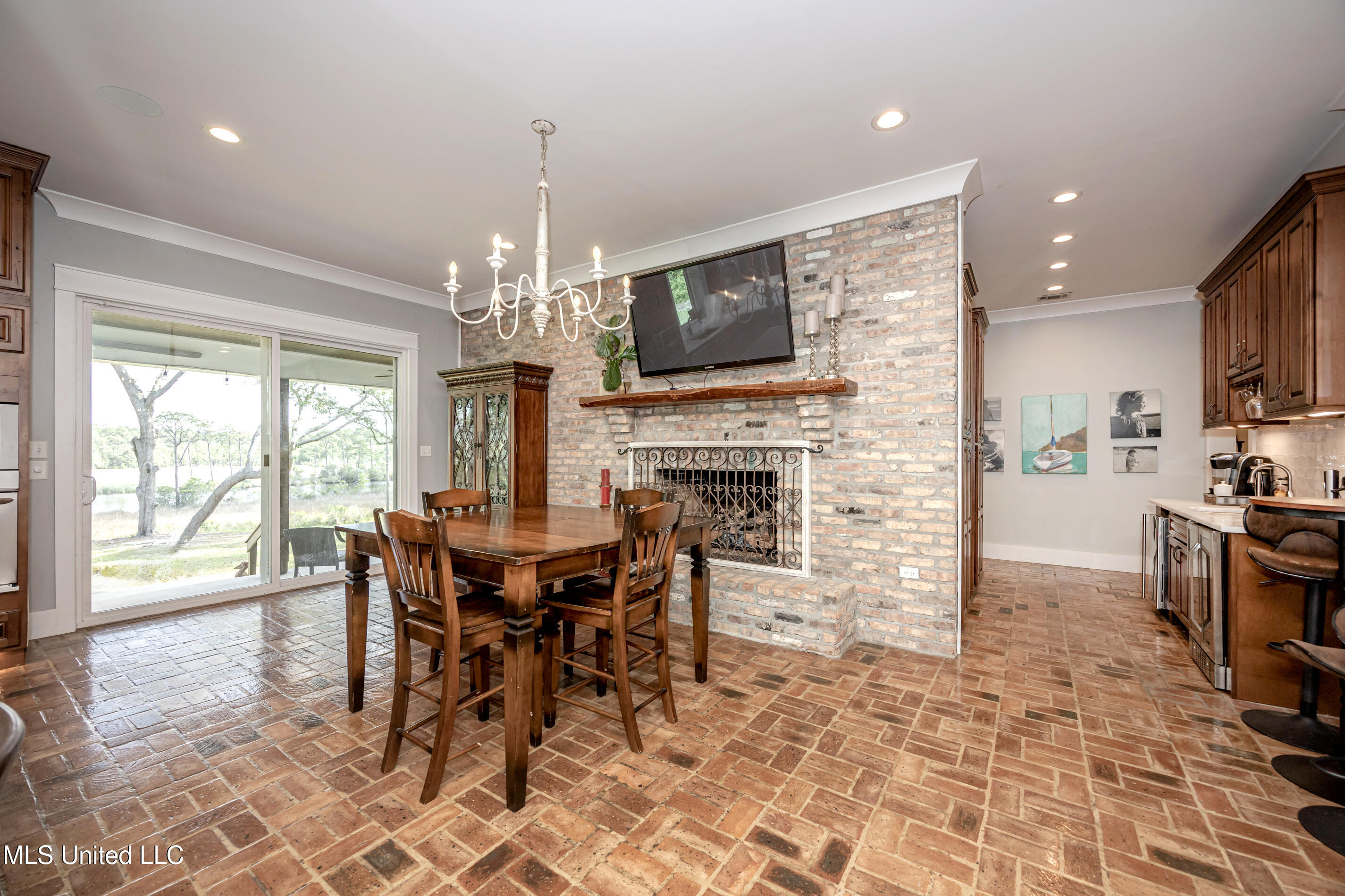 8912 Dixie Street Property Photo 29