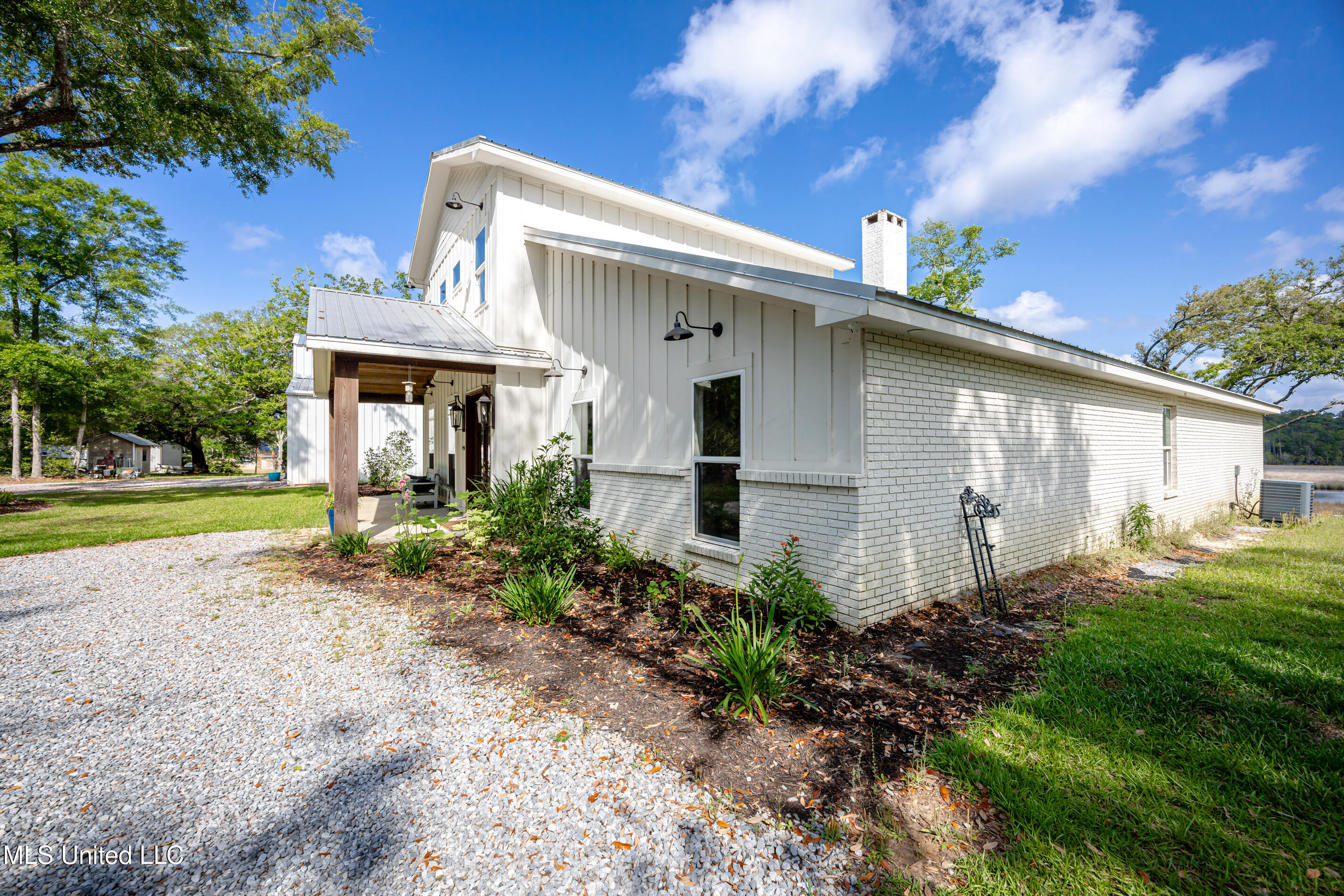 8912 Dixie Street Property Photo 96