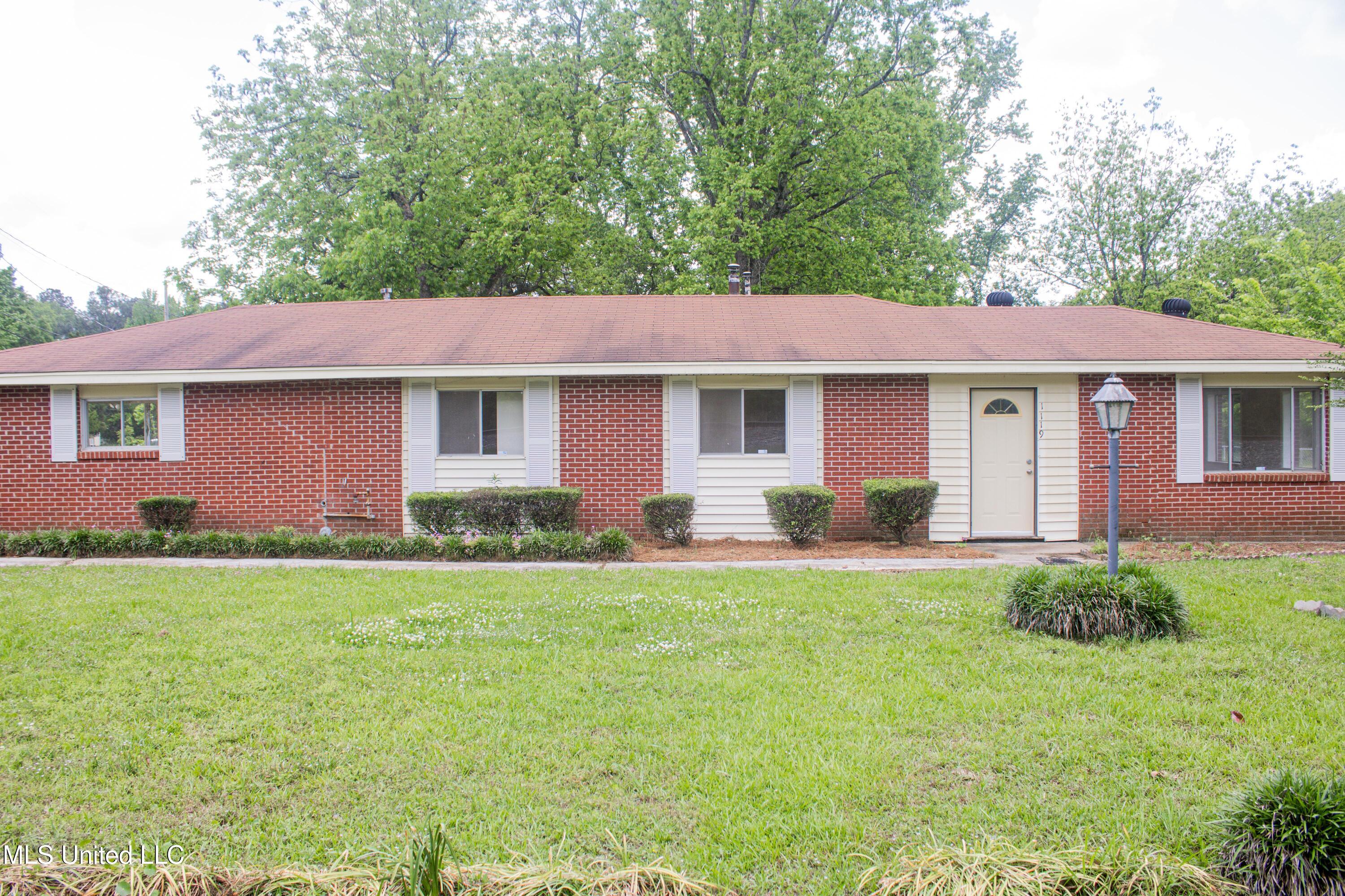 1119 St Augustine Drive Property Photo 7