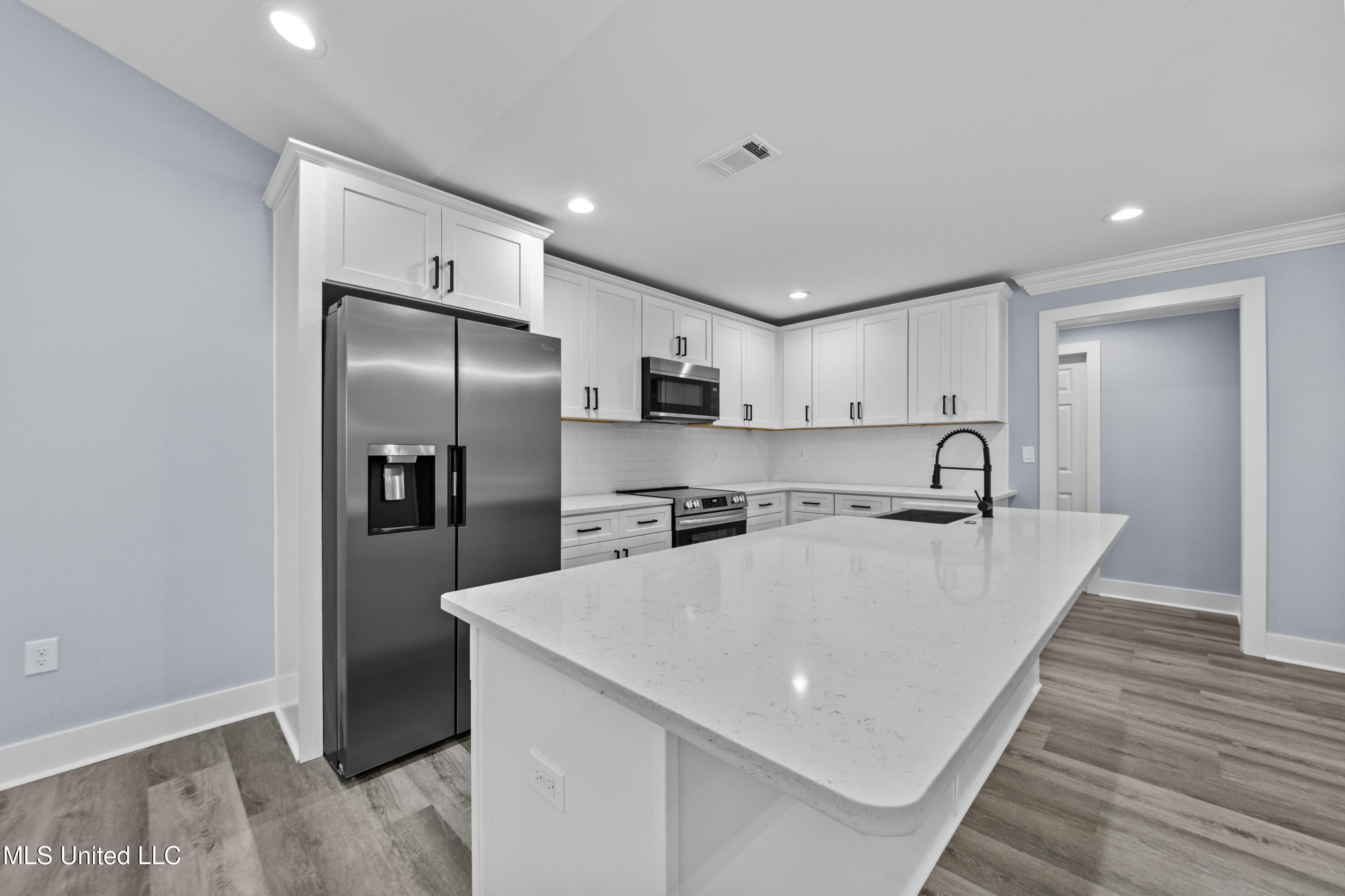 305 43rd Street Property Photo 13