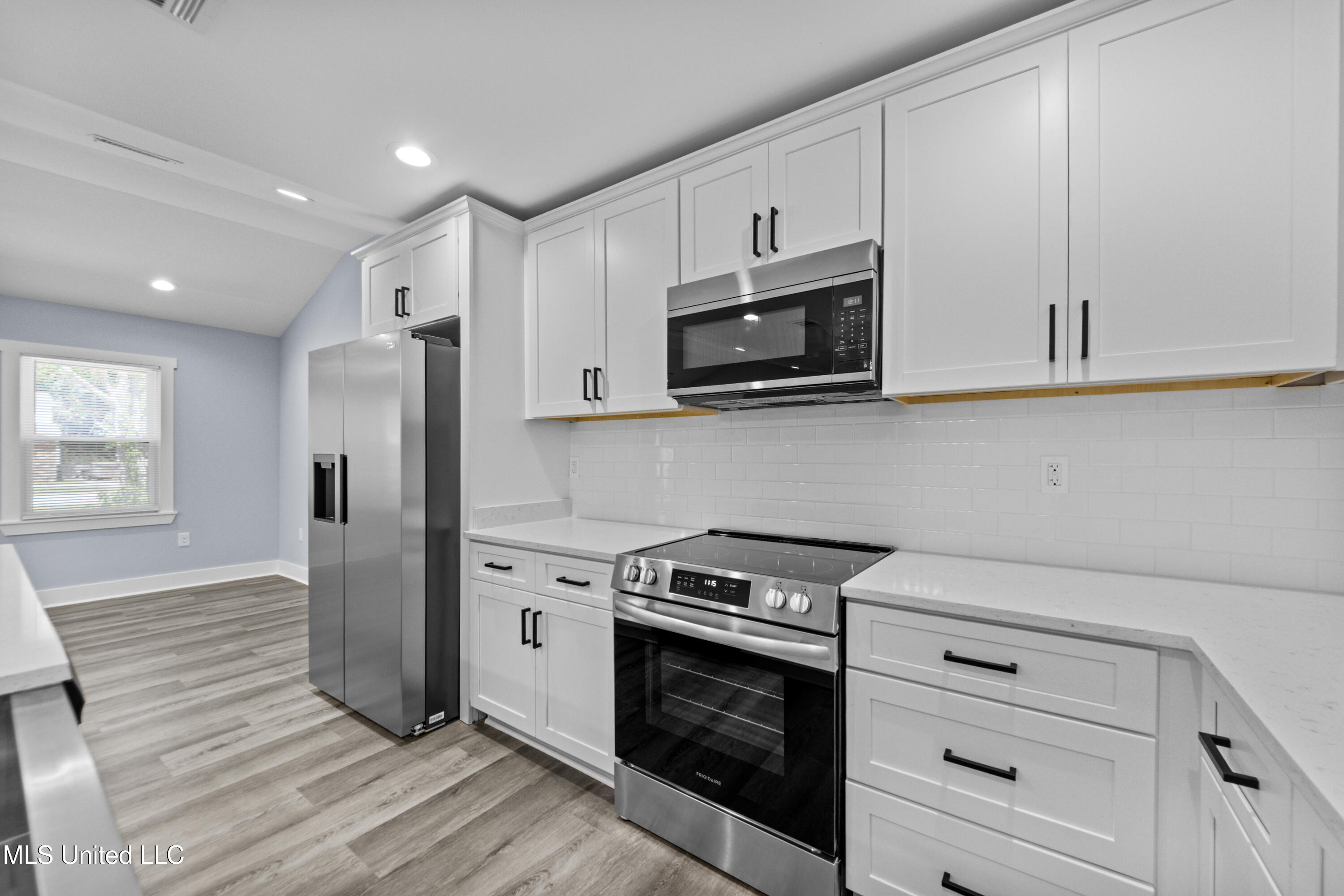 305 43rd Street Property Photo 14