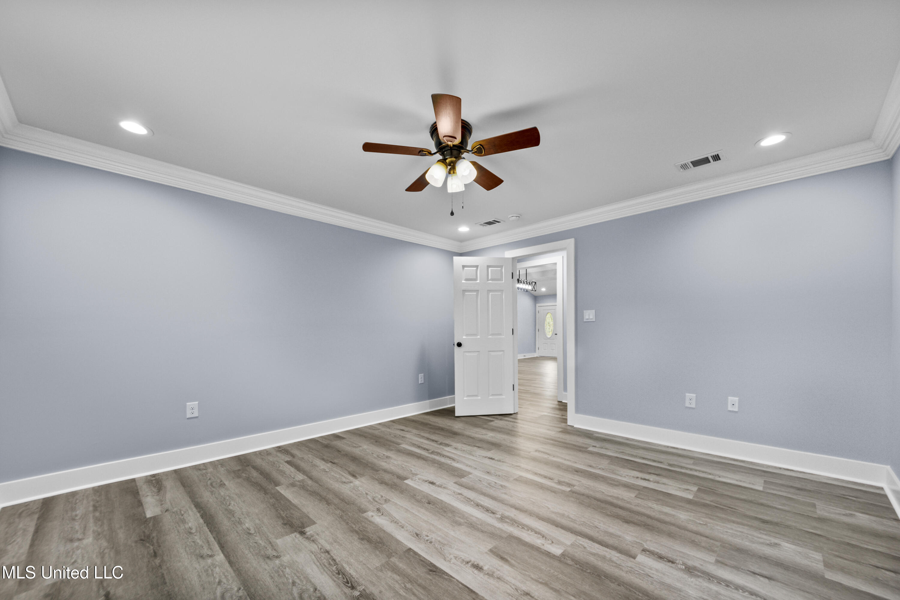 305 43rd Street Property Photo 22
