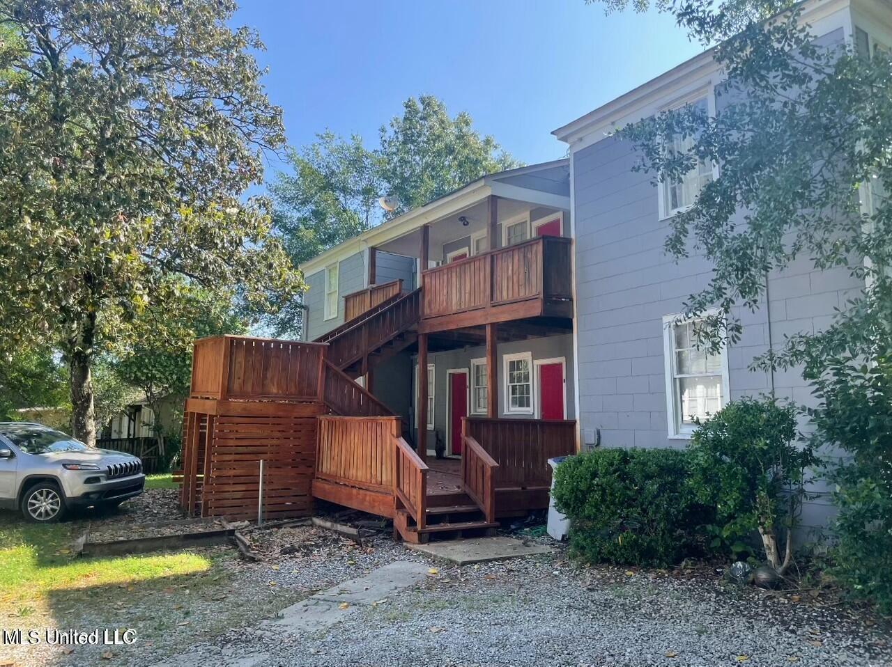 1033 Monroe Street Property Photo 10