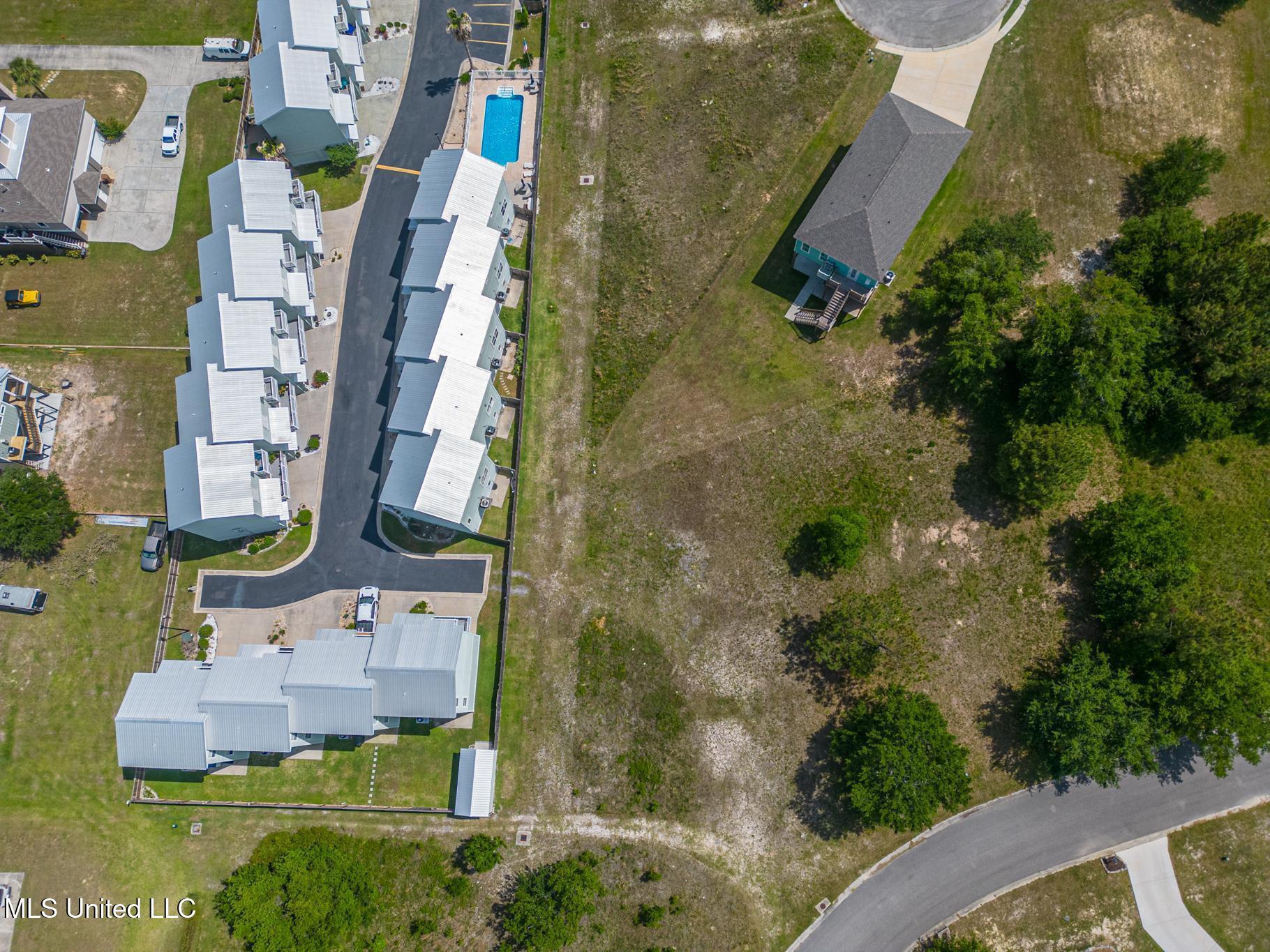 110 Sea Oaks Boulevard Property Photo 9