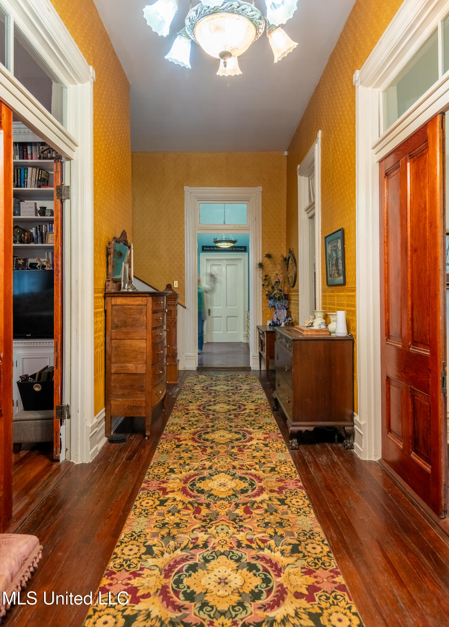200 St. Charles Avenue Property Photo 4
