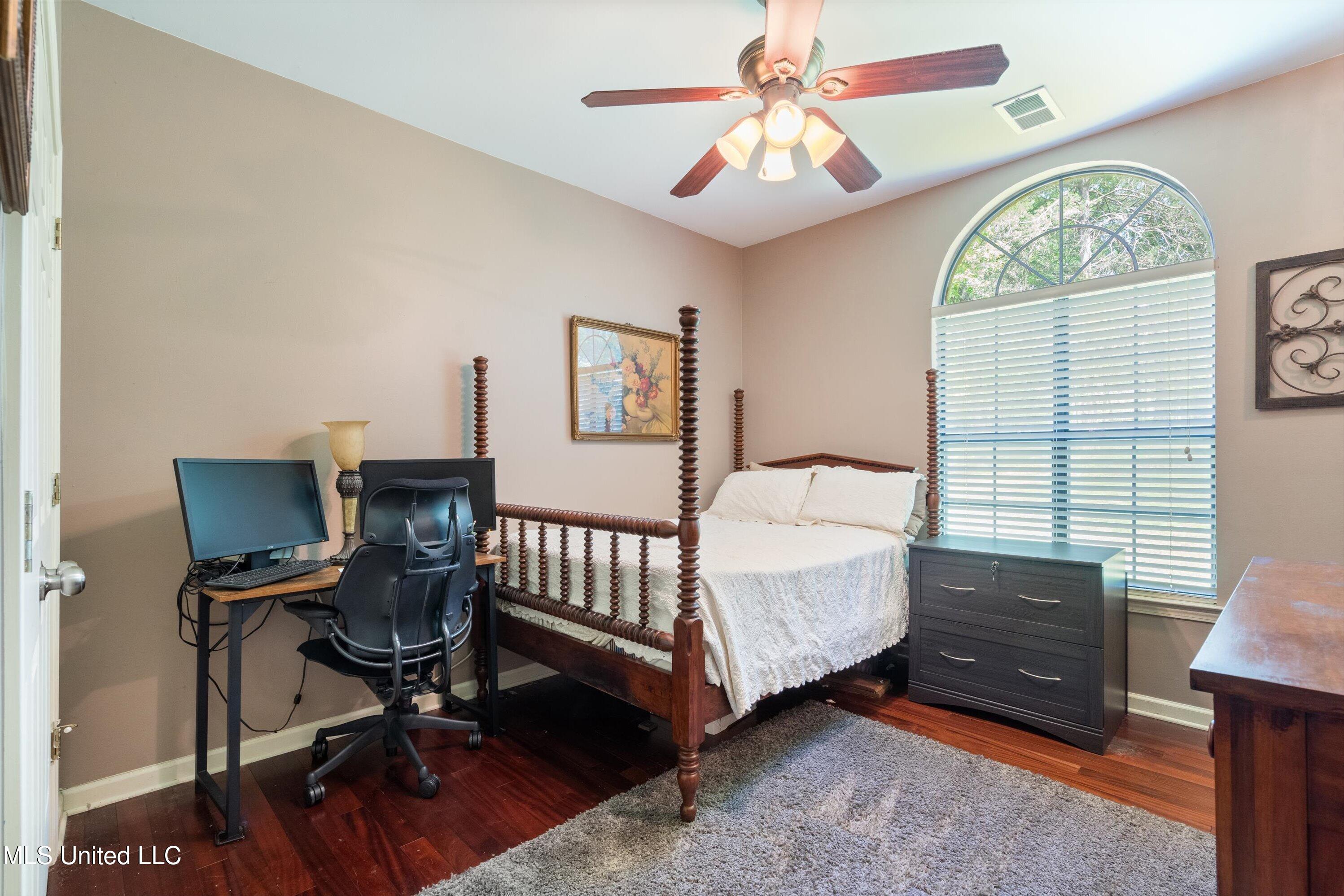 5135 Windy Ridge Drive Property Photo 19