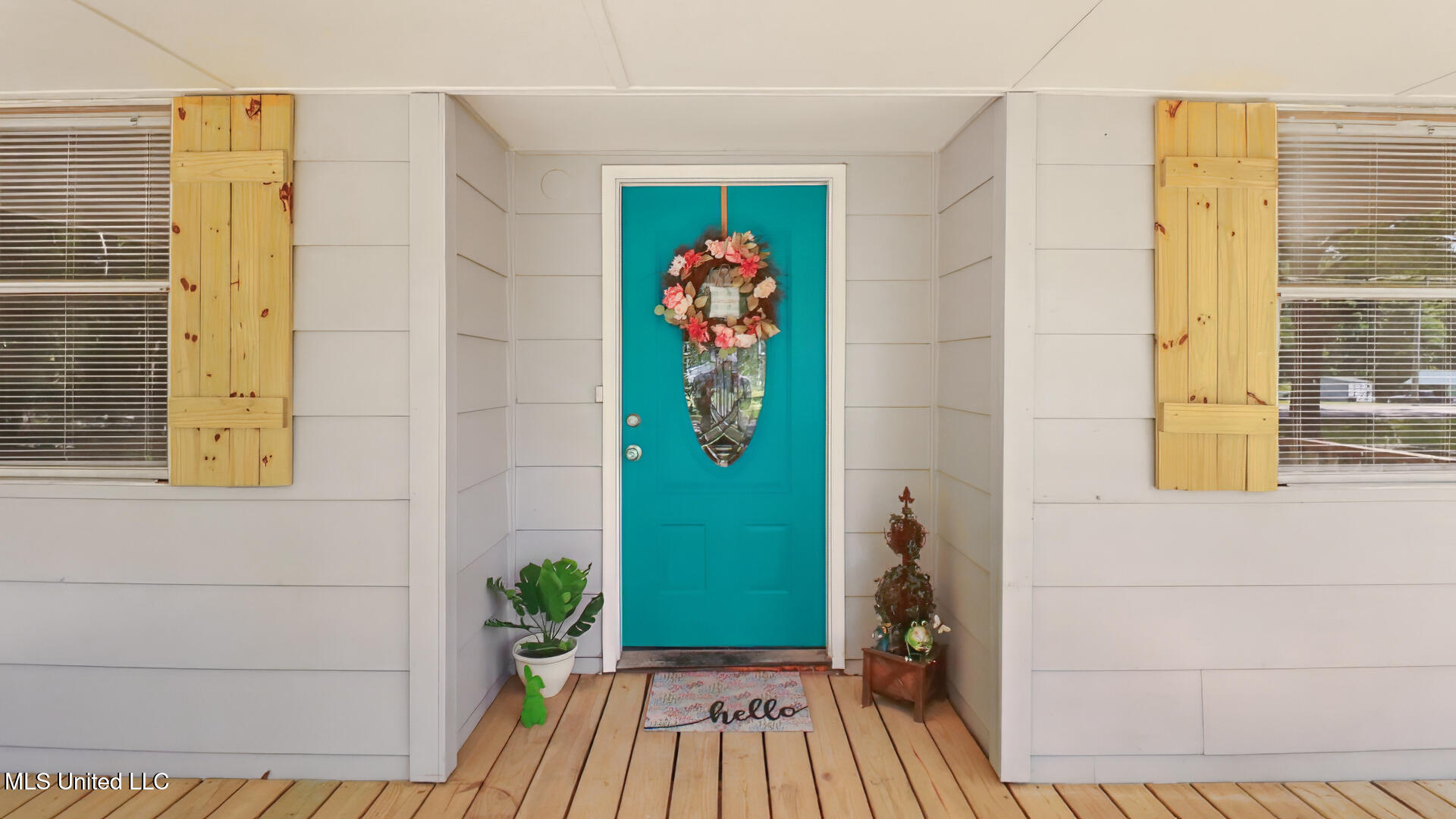 212 Shoto Street Property Photo 2