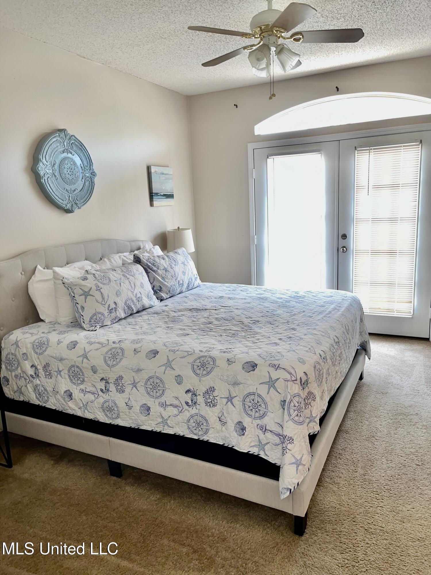 2252 Beach Drive Property Photo 15