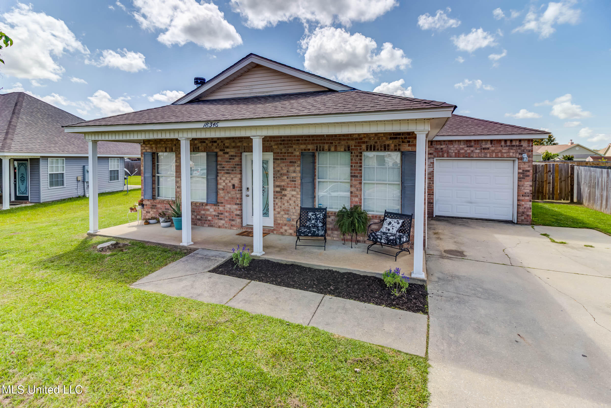 18346 Tiffany Renee Drive Property Photo 1