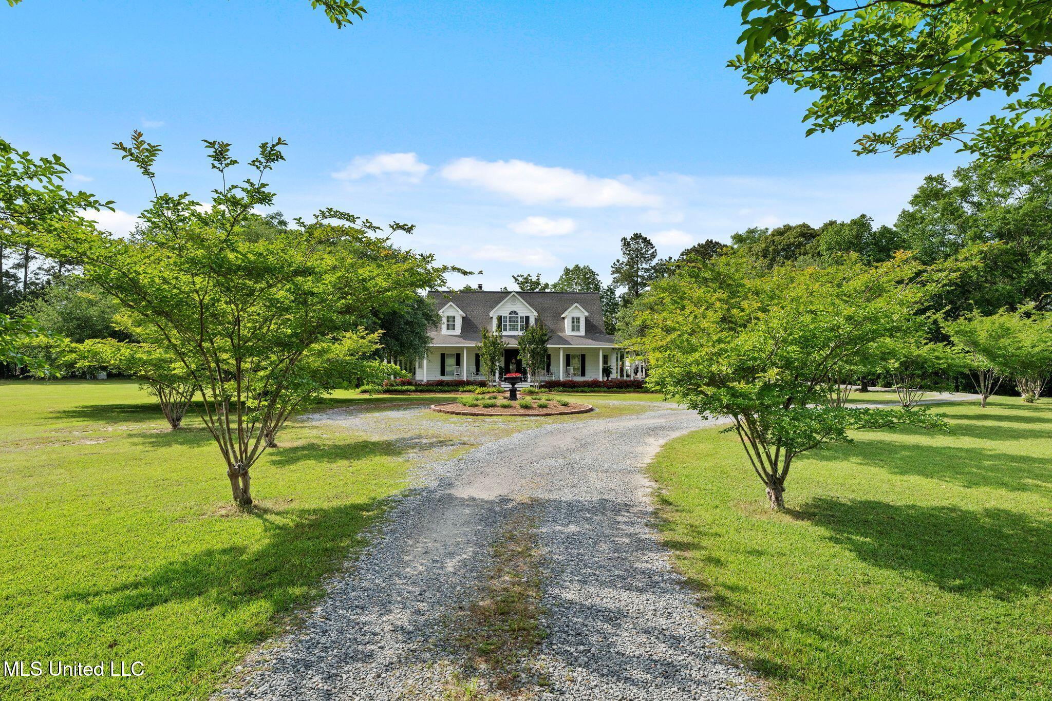 1814 Old Highway 24 Property Photo 1