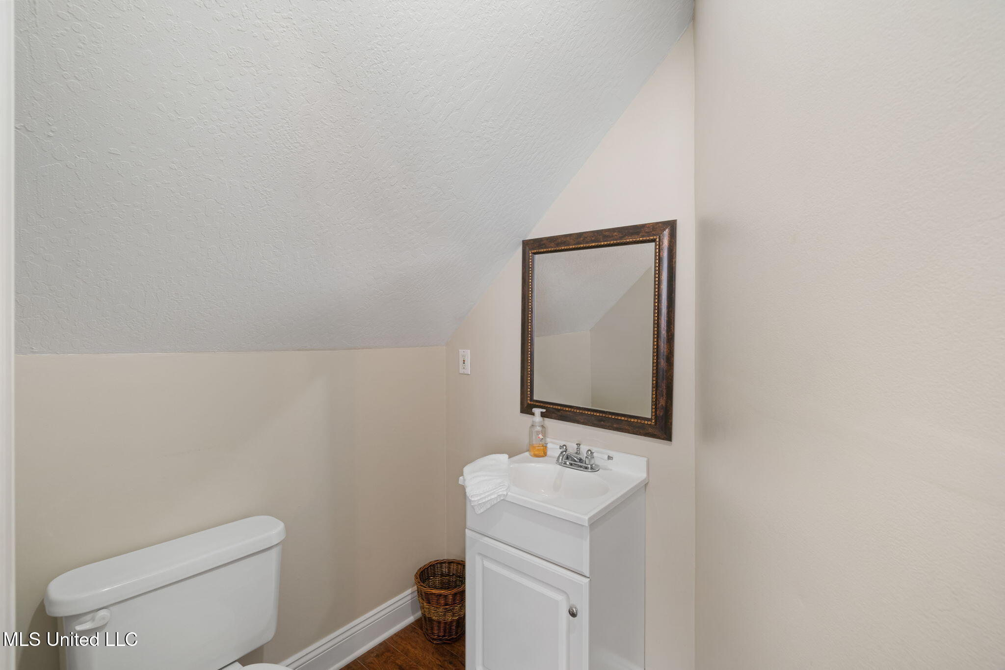 1814 Old Highway 24 Property Photo 46