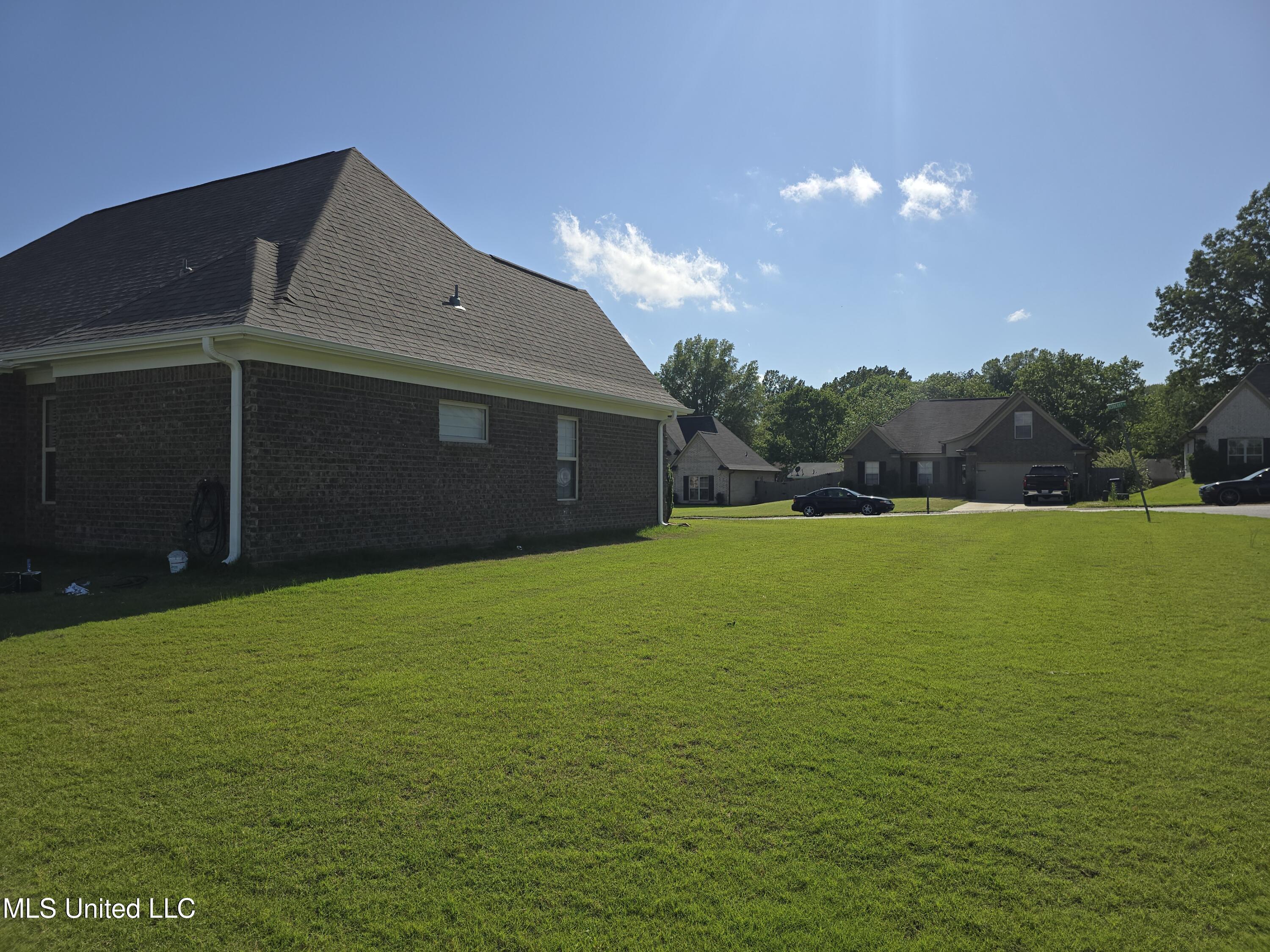 7454 Redberry Drive Property Photo 9
