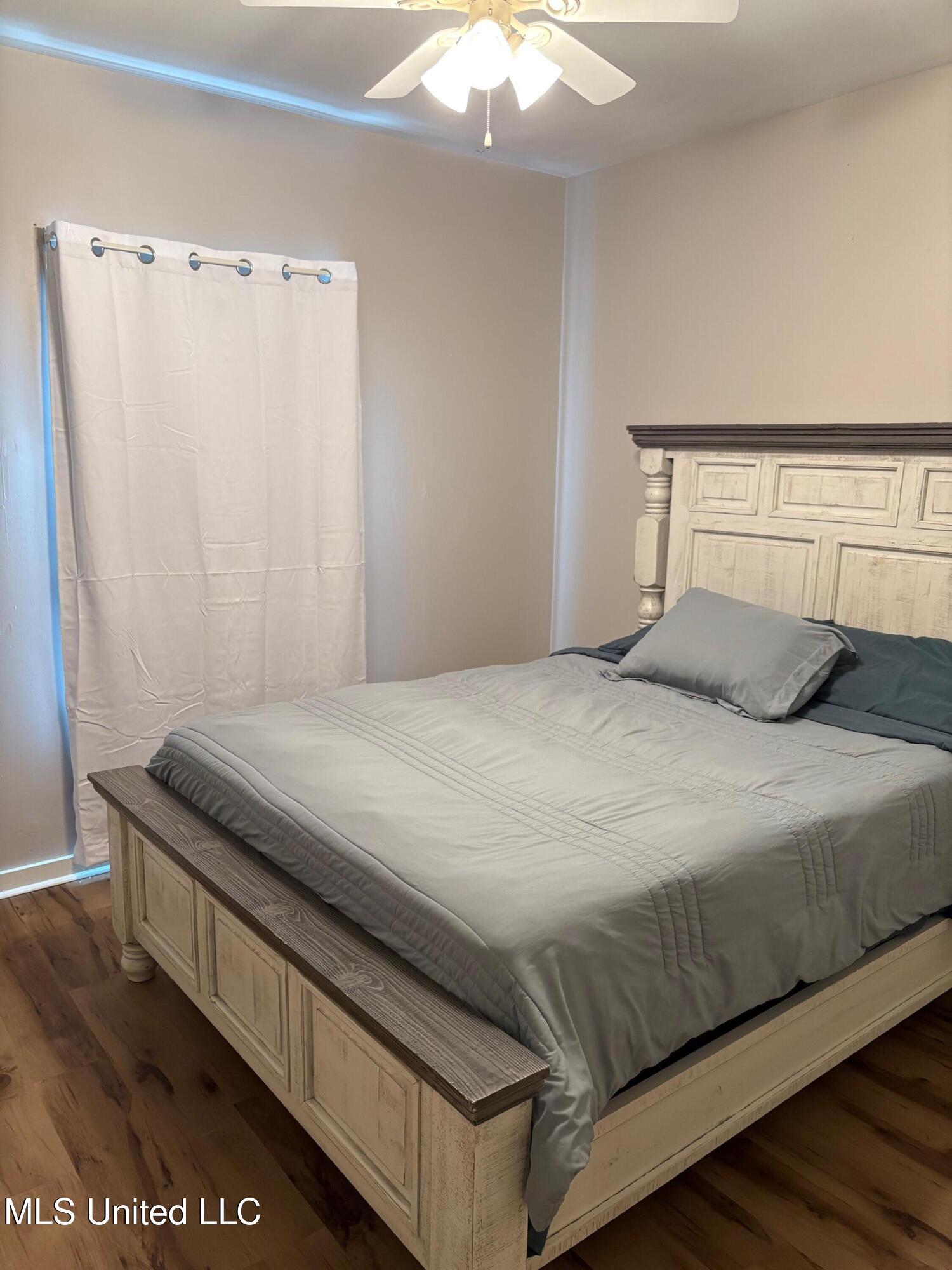 5 New Street Property Photo 9