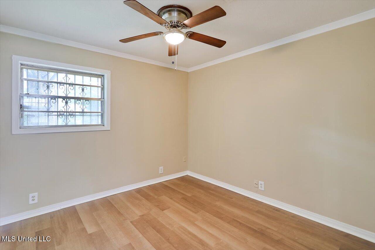 4692 Nordell Drive Property Photo 18