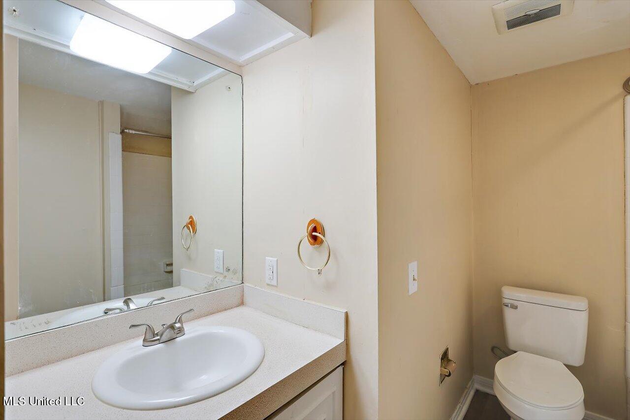 4692 Nordell Drive Property Photo 20