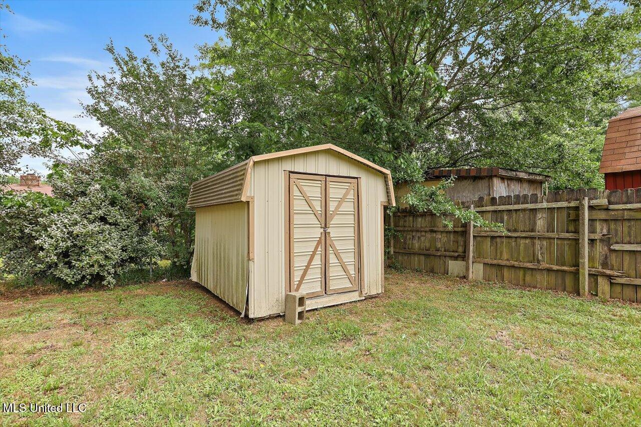 4692 Nordell Drive Property Photo 25