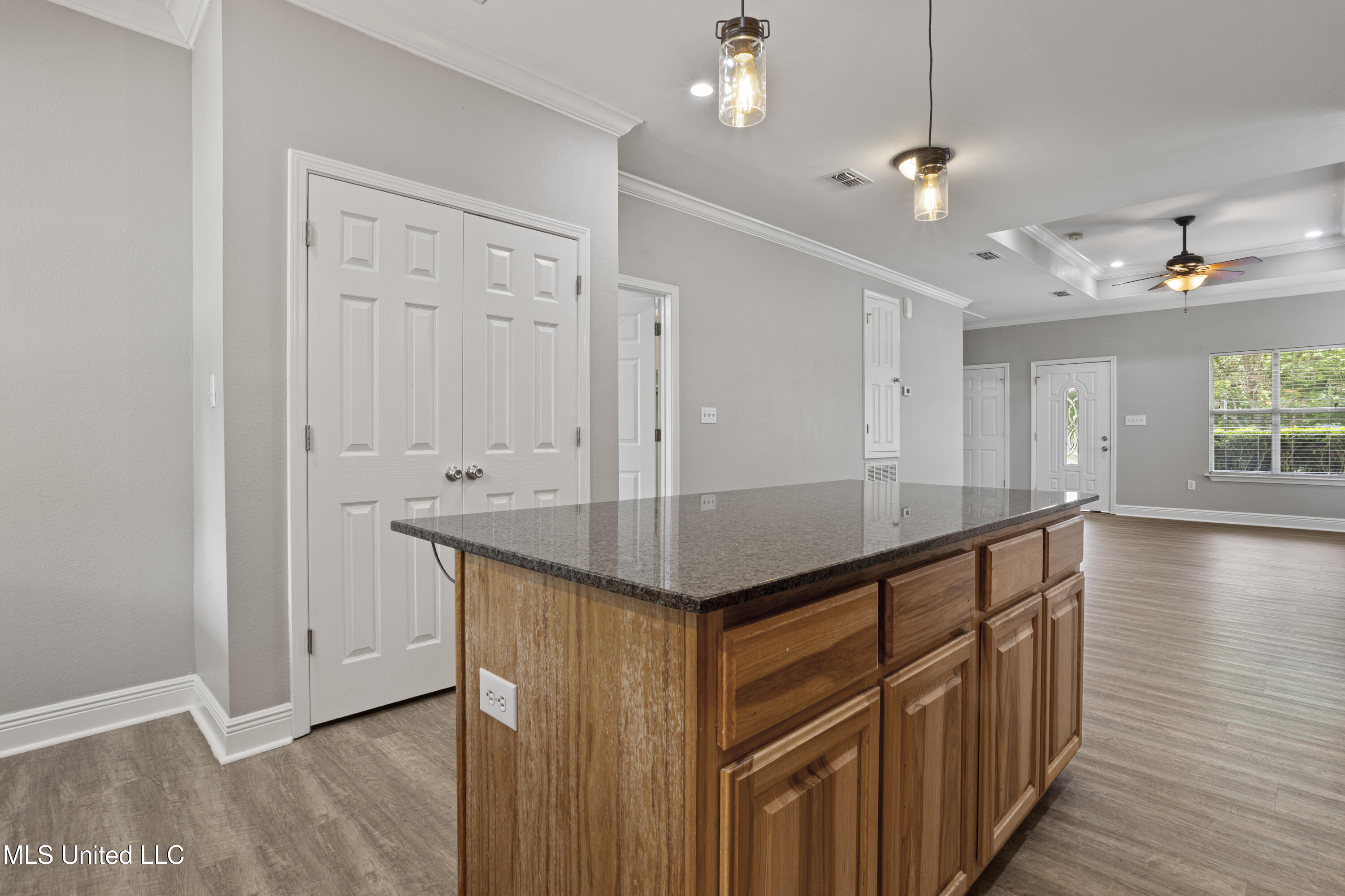 1408 36th Avenue Property Photo 9