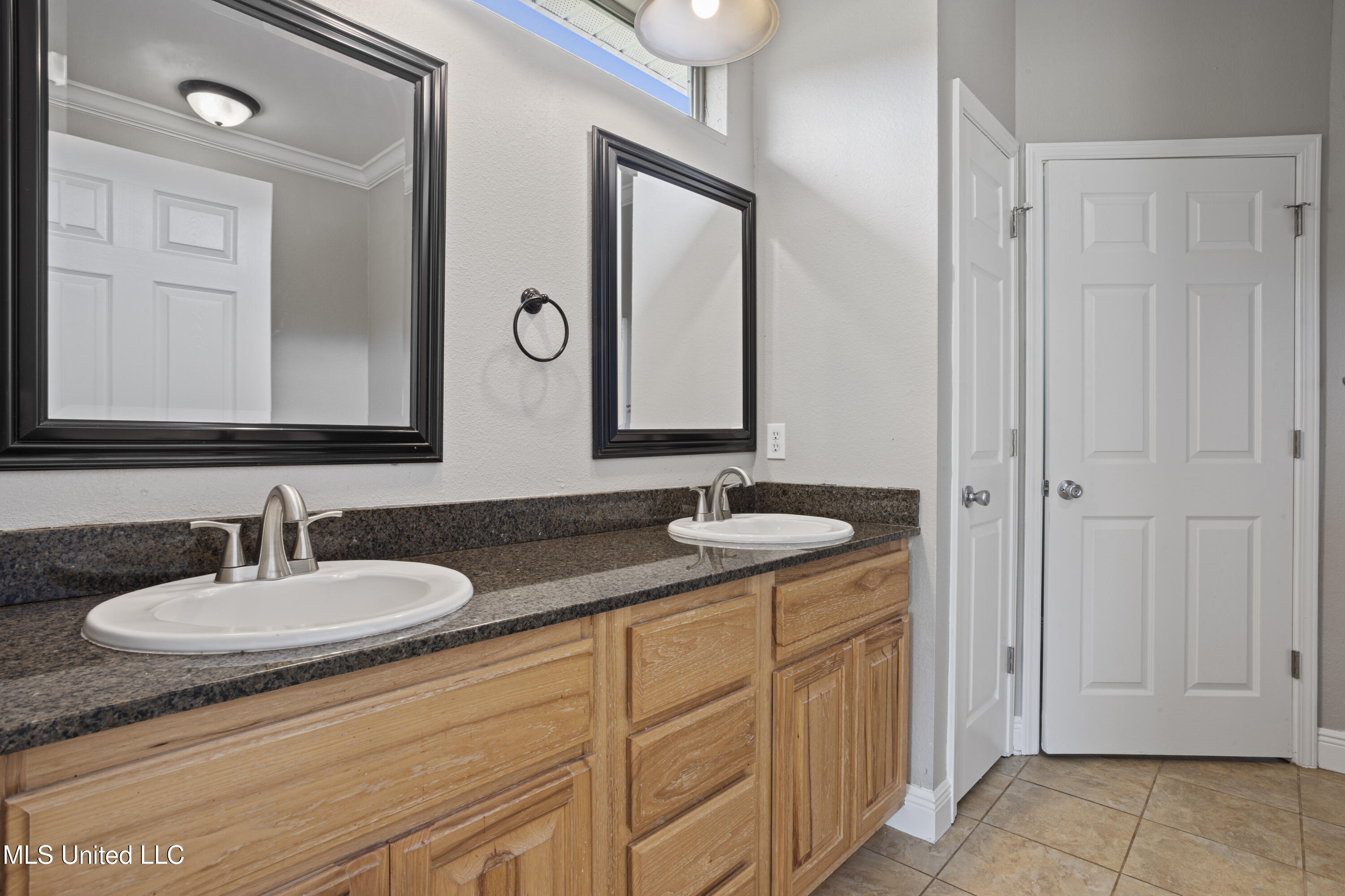 1408 36th Avenue Property Photo 12