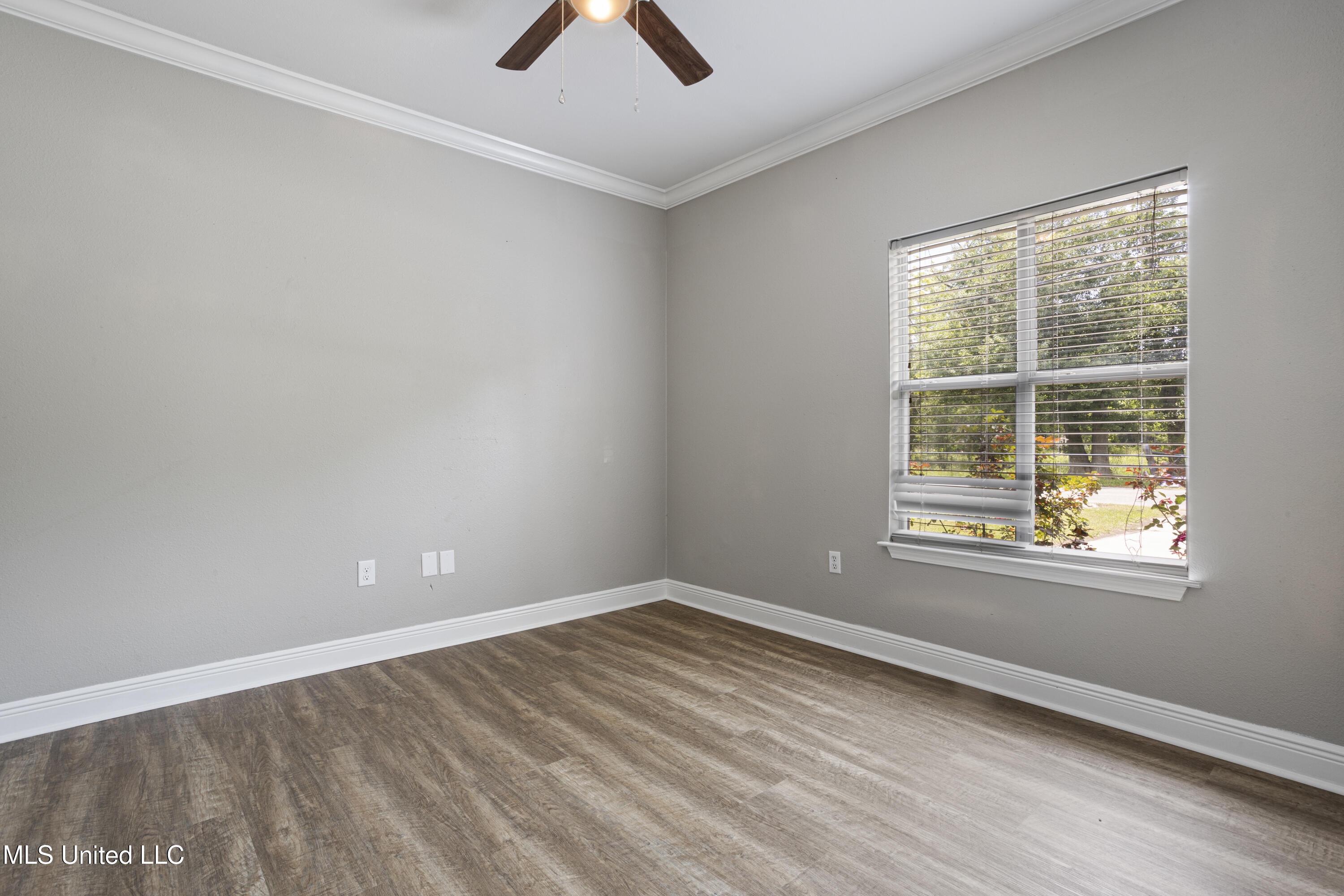 1408 36th Avenue Property Photo 14