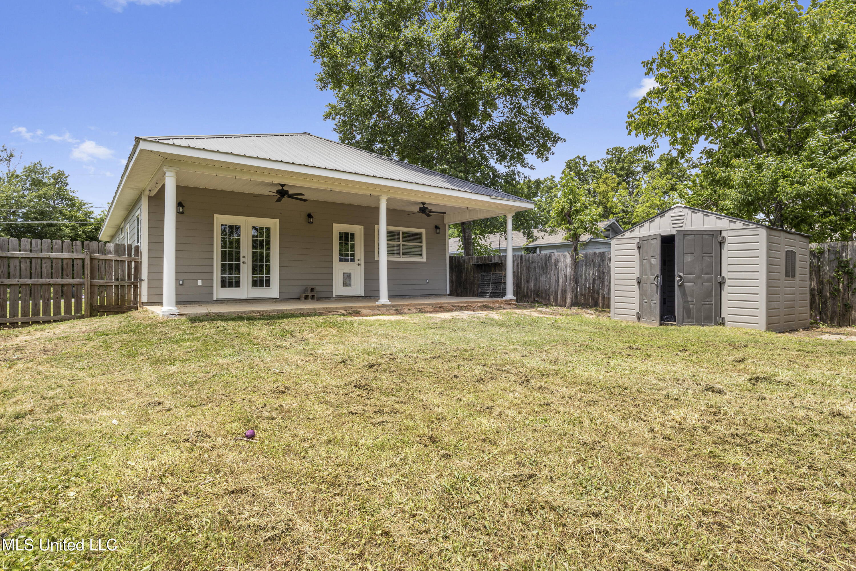 1408 36th Avenue Property Photo 16