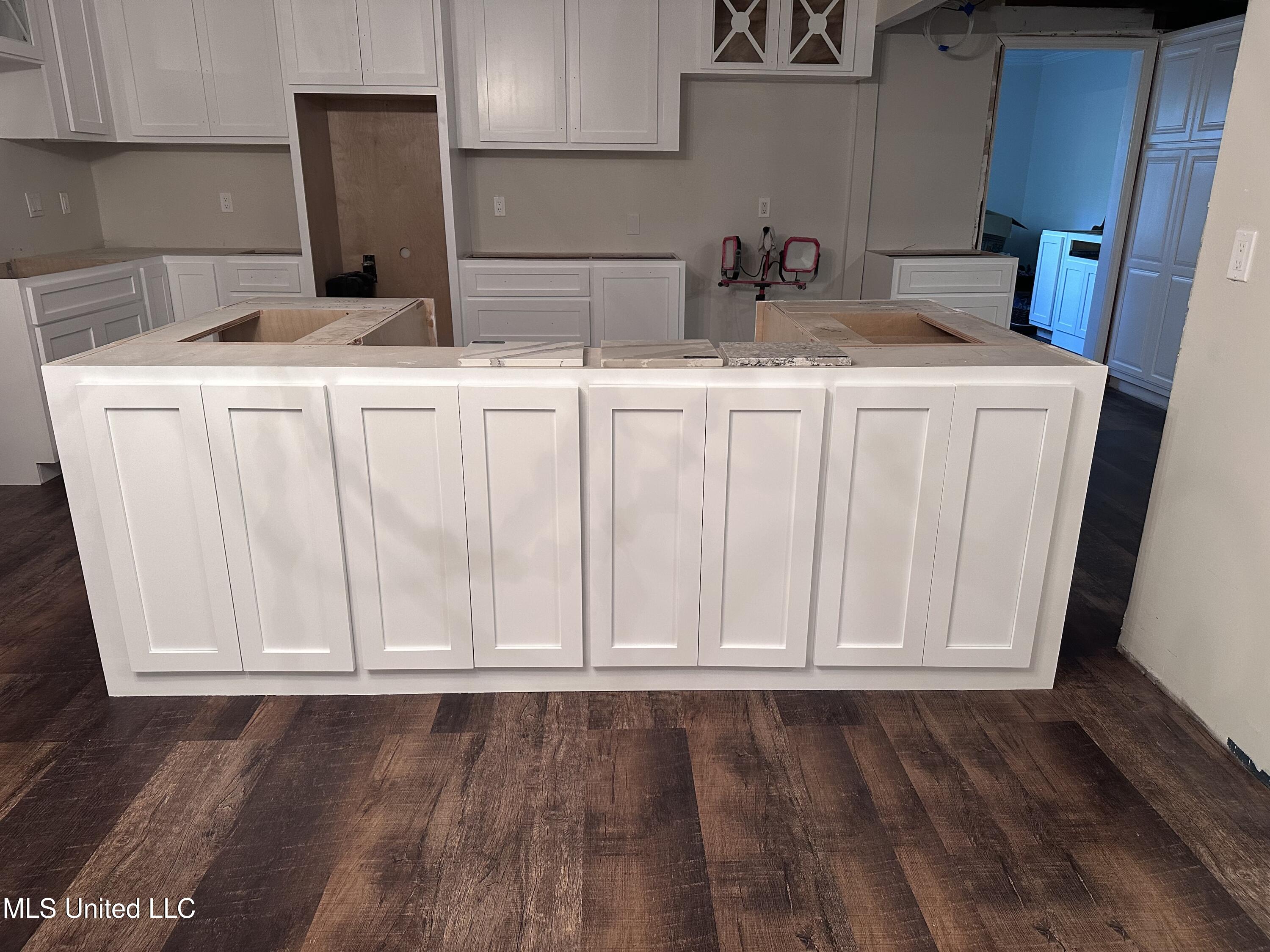 1115 Westwood Street Property Photo 6