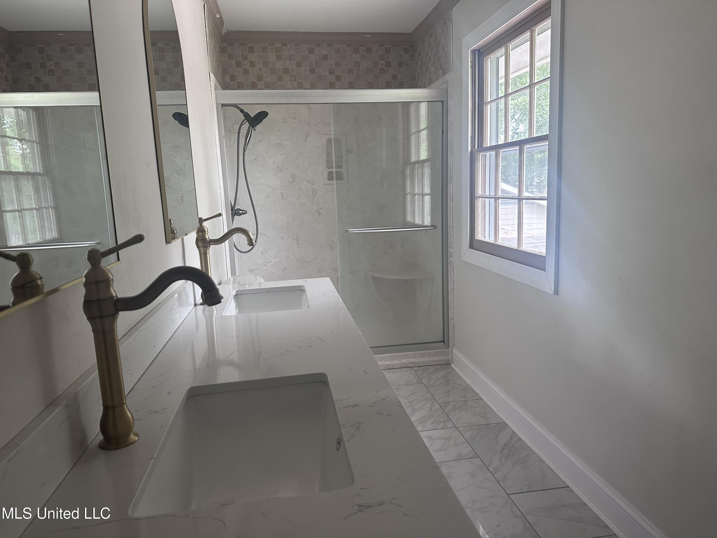 1115 Westwood Street Property Photo 21