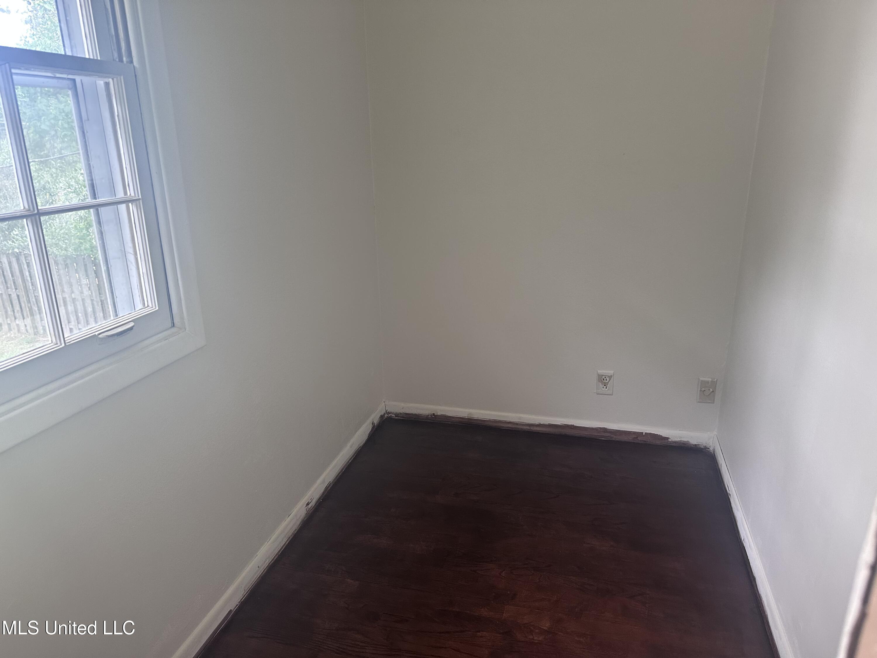1115 Westwood Street Property Photo 23