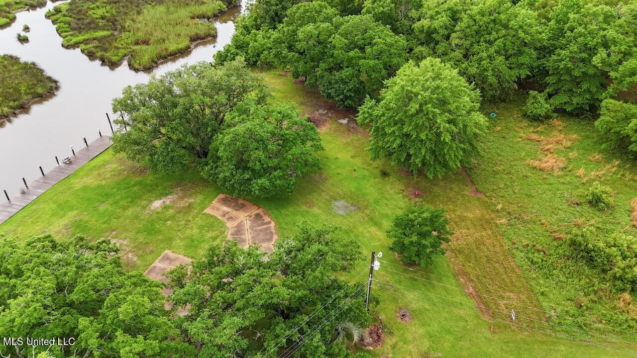 Eagle Point Circle Property Photo 10