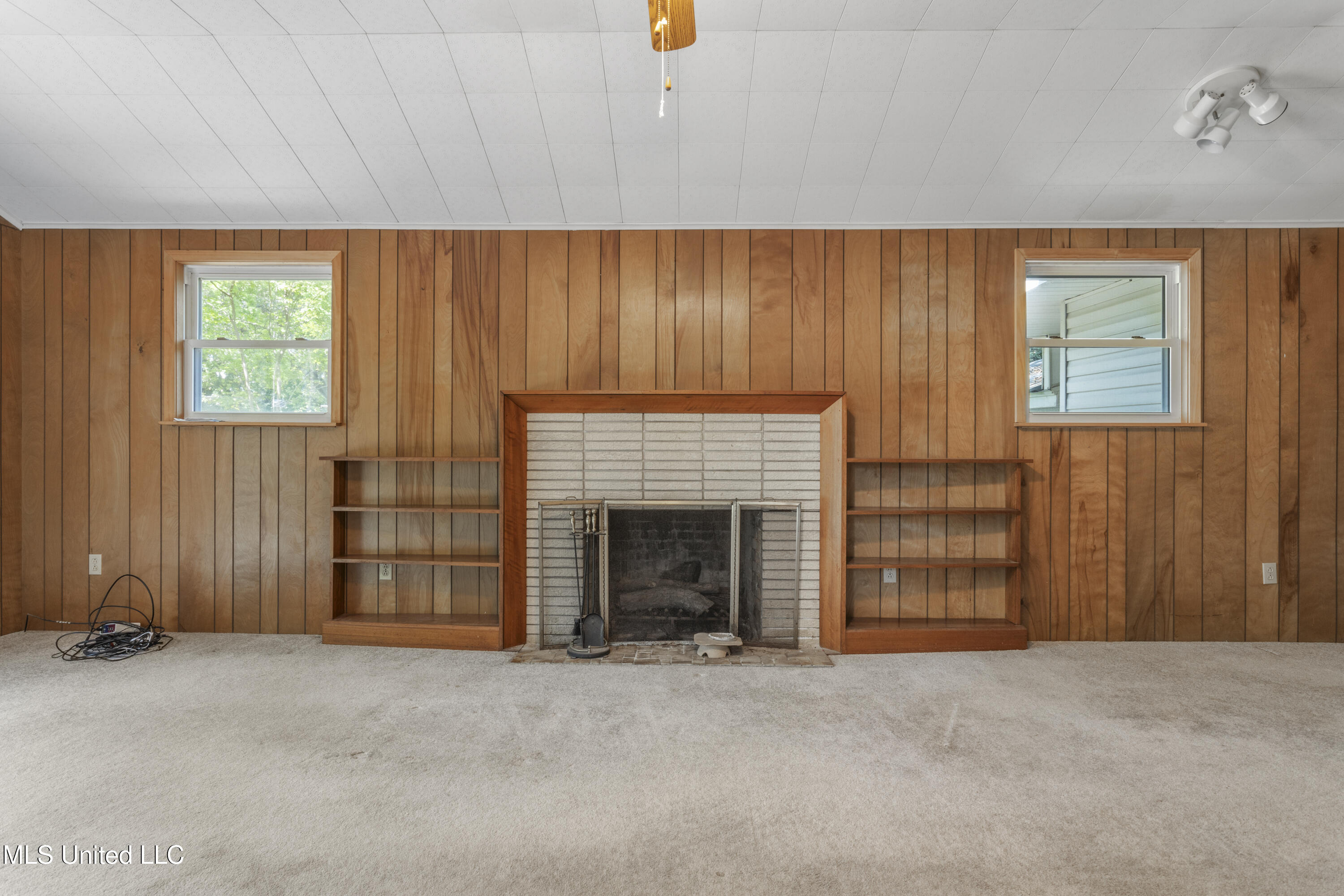 395 Oaklawn Place Property Photo 12