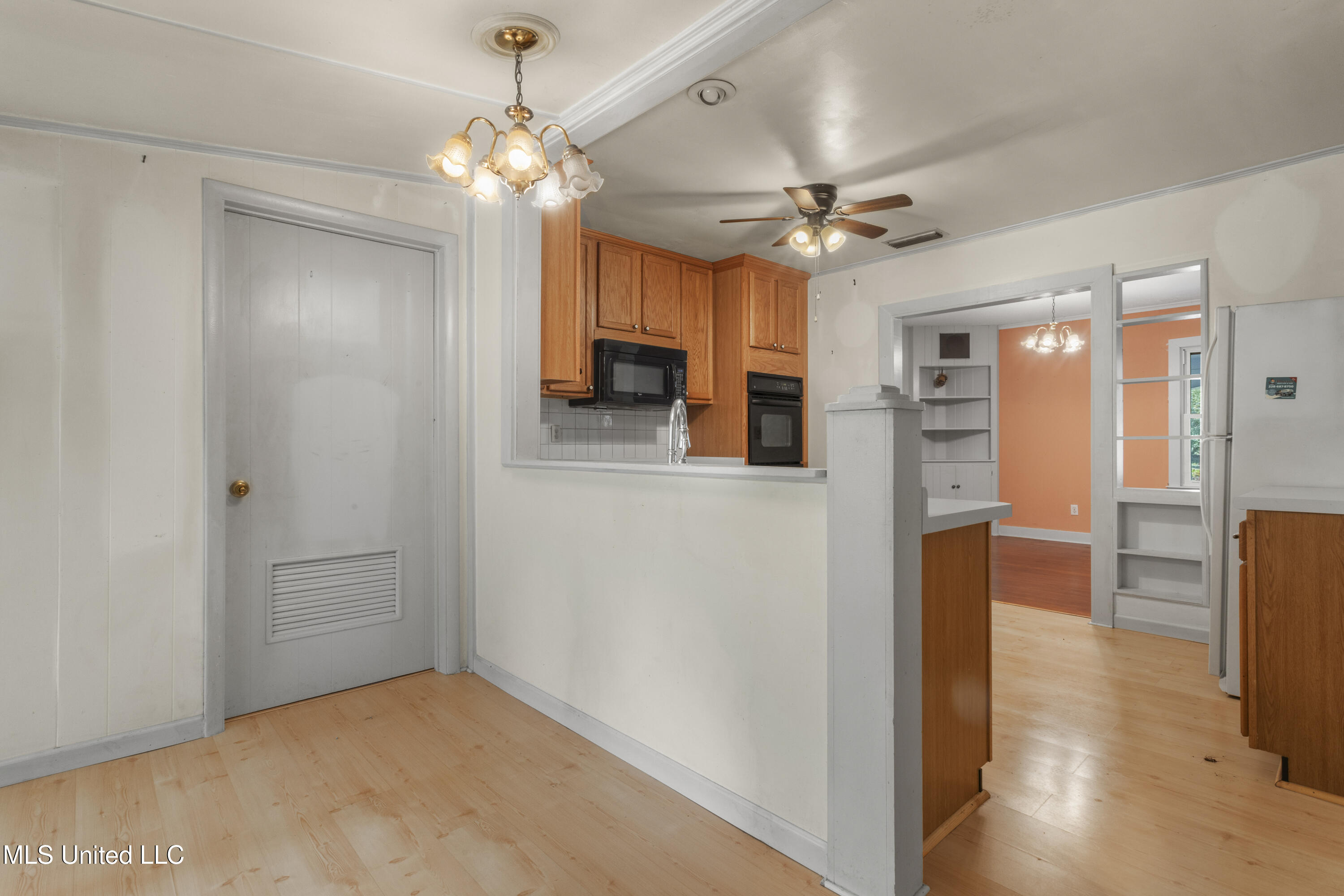 395 Oaklawn Place Property Photo 13