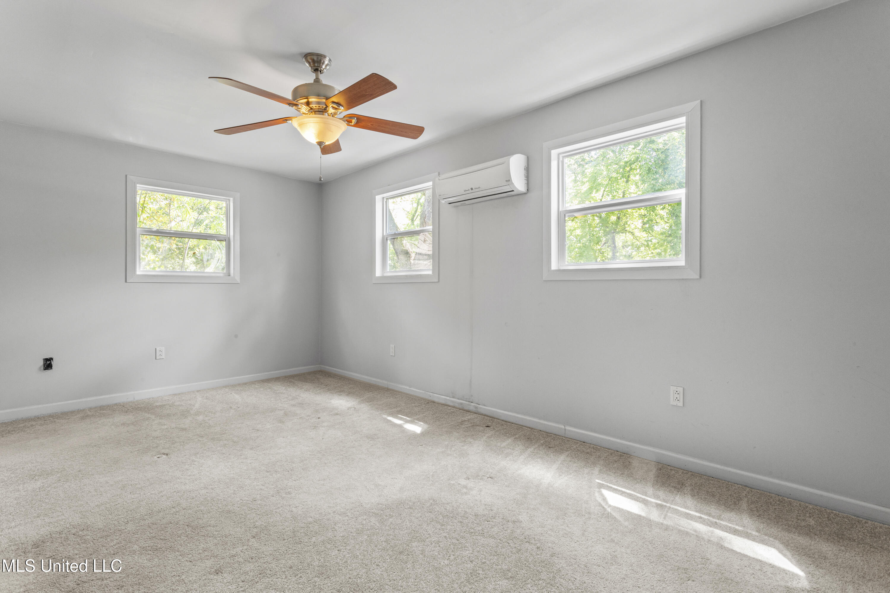 395 Oaklawn Place Property Photo 19