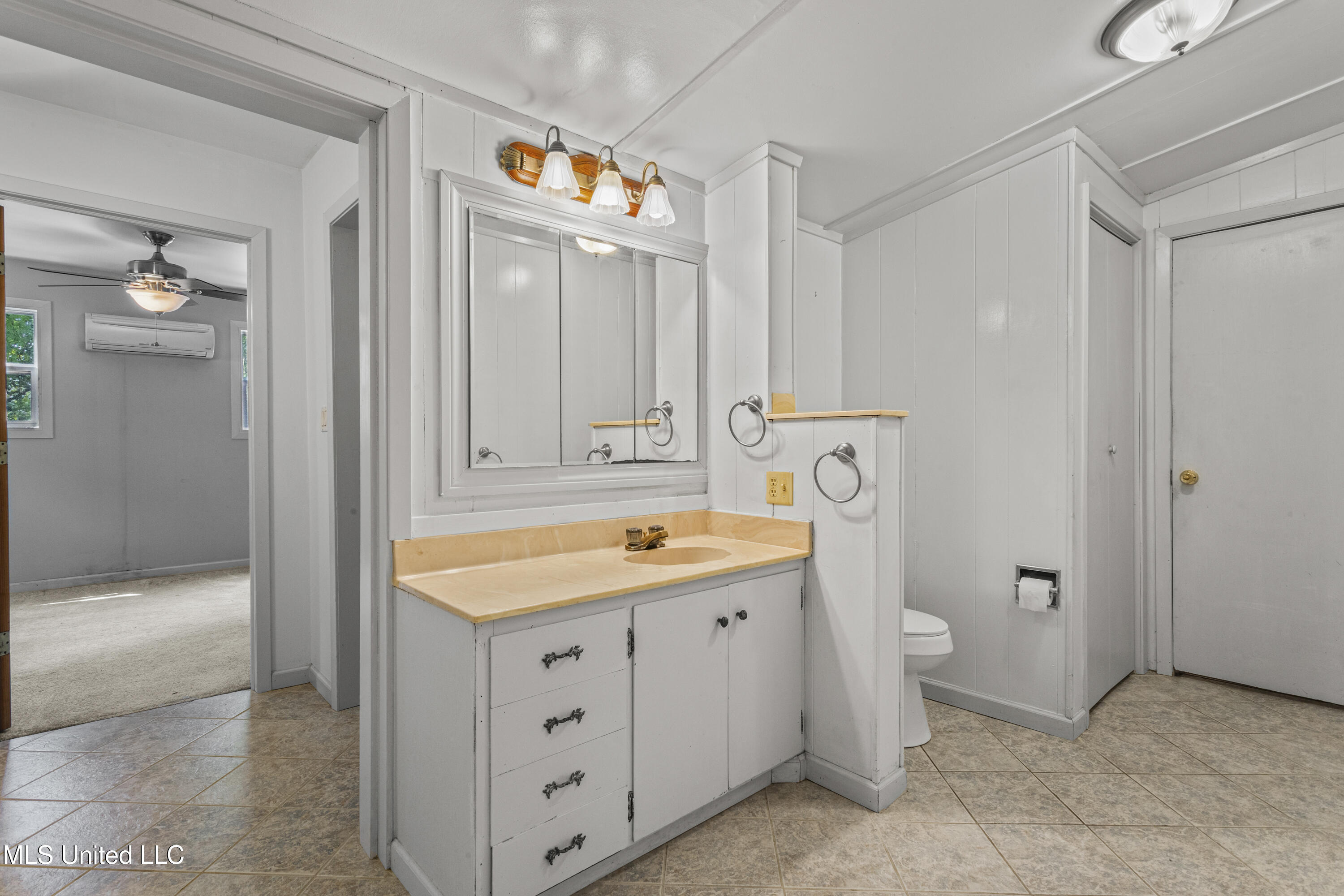 395 Oaklawn Place Property Photo 20