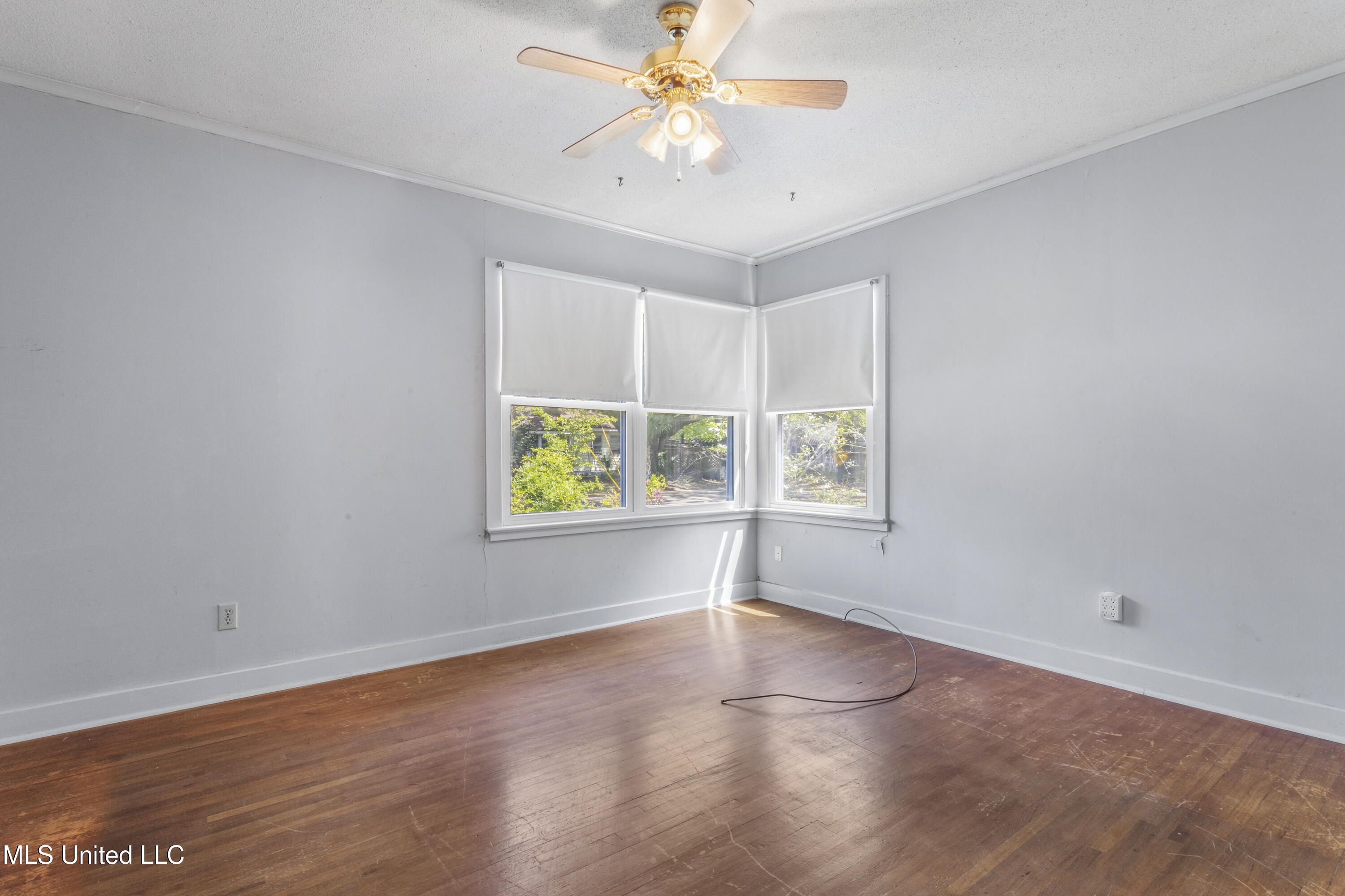 395 Oaklawn Place Property Photo 23