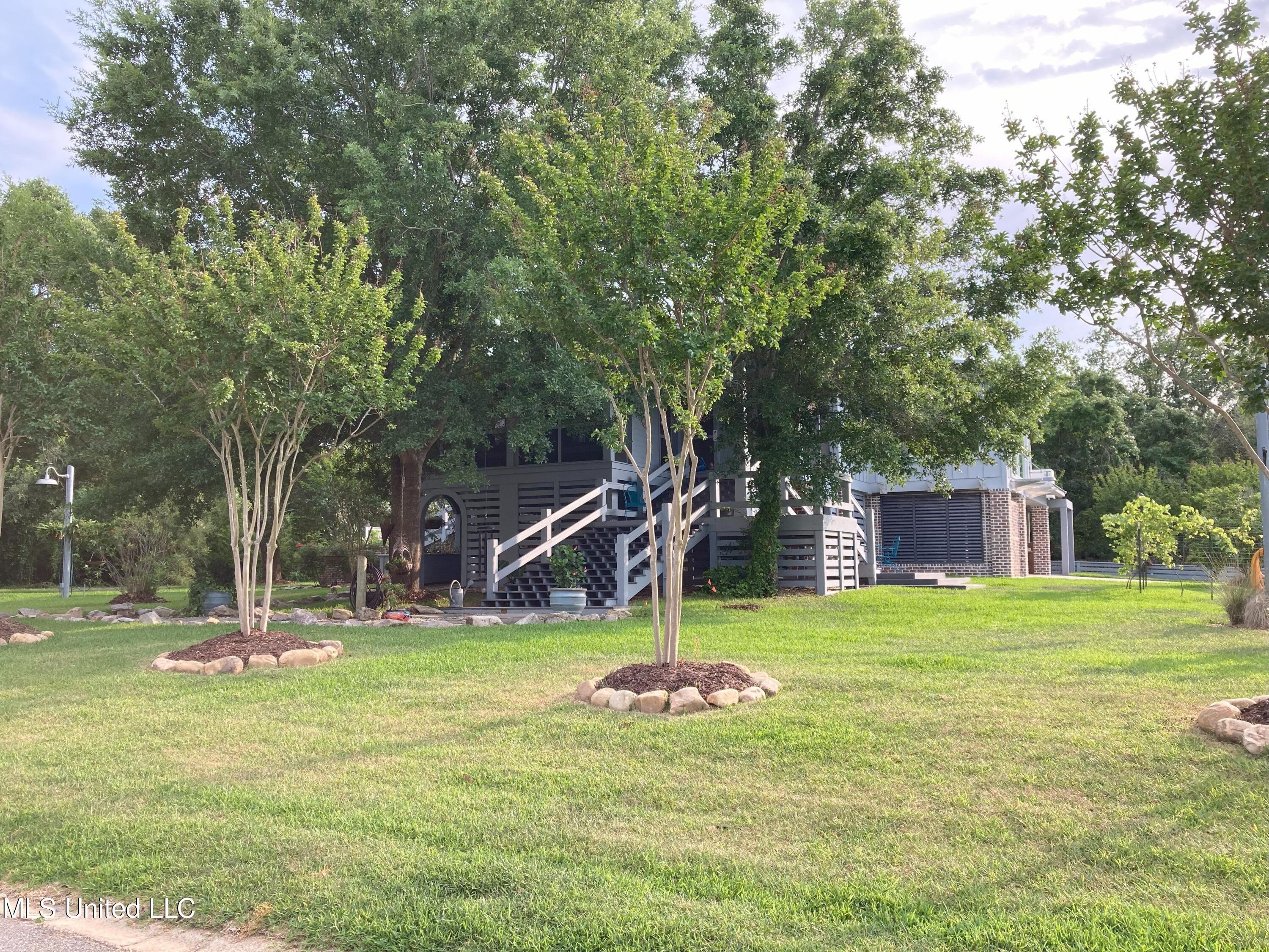 Pecan Avenue Property Photo 7
