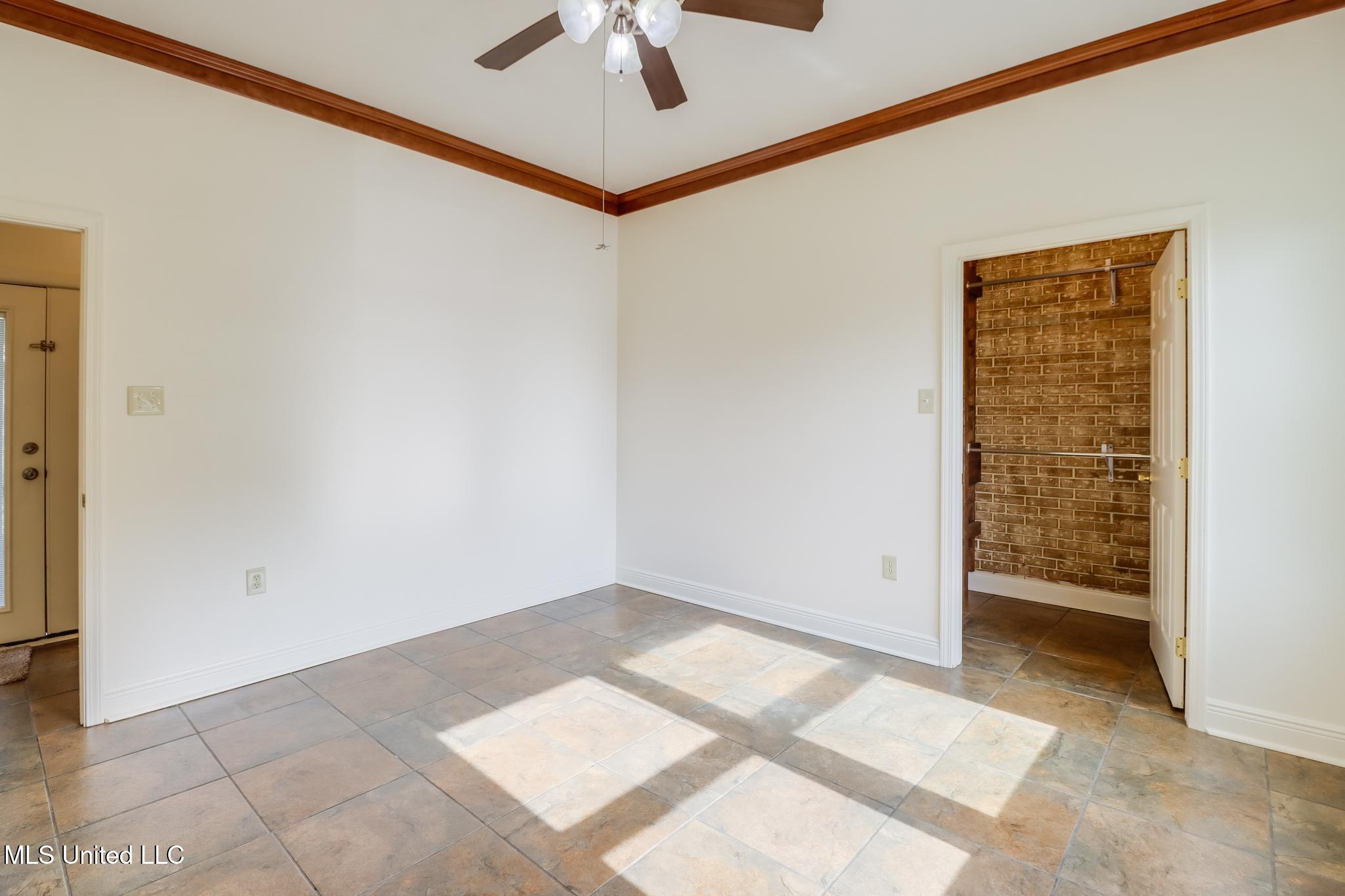 328 Seal Avenue Property Photo 12