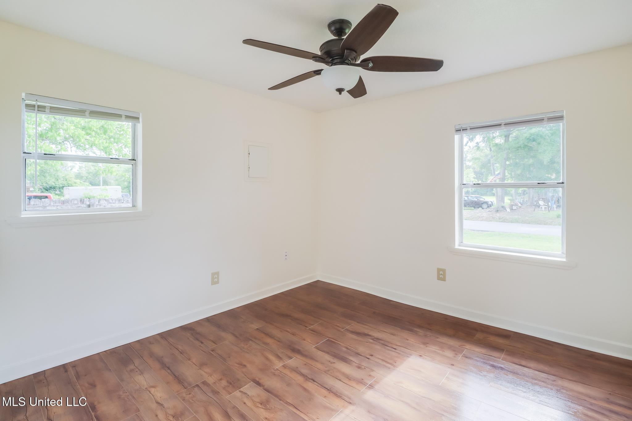 328 Seal Avenue Property Photo 16