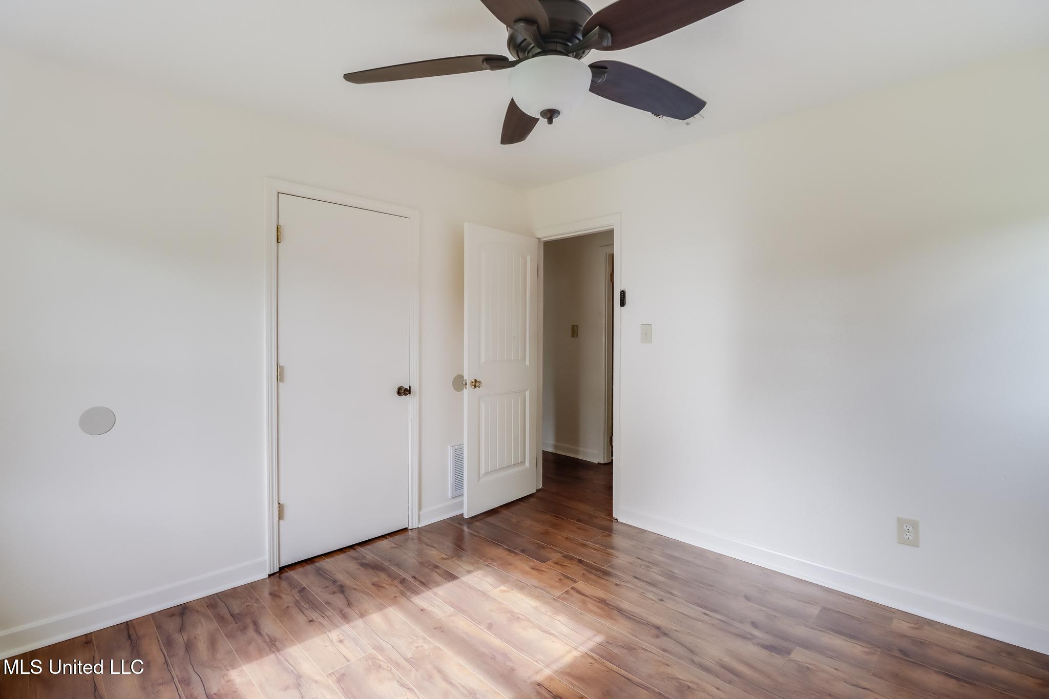328 Seal Avenue Property Photo 18