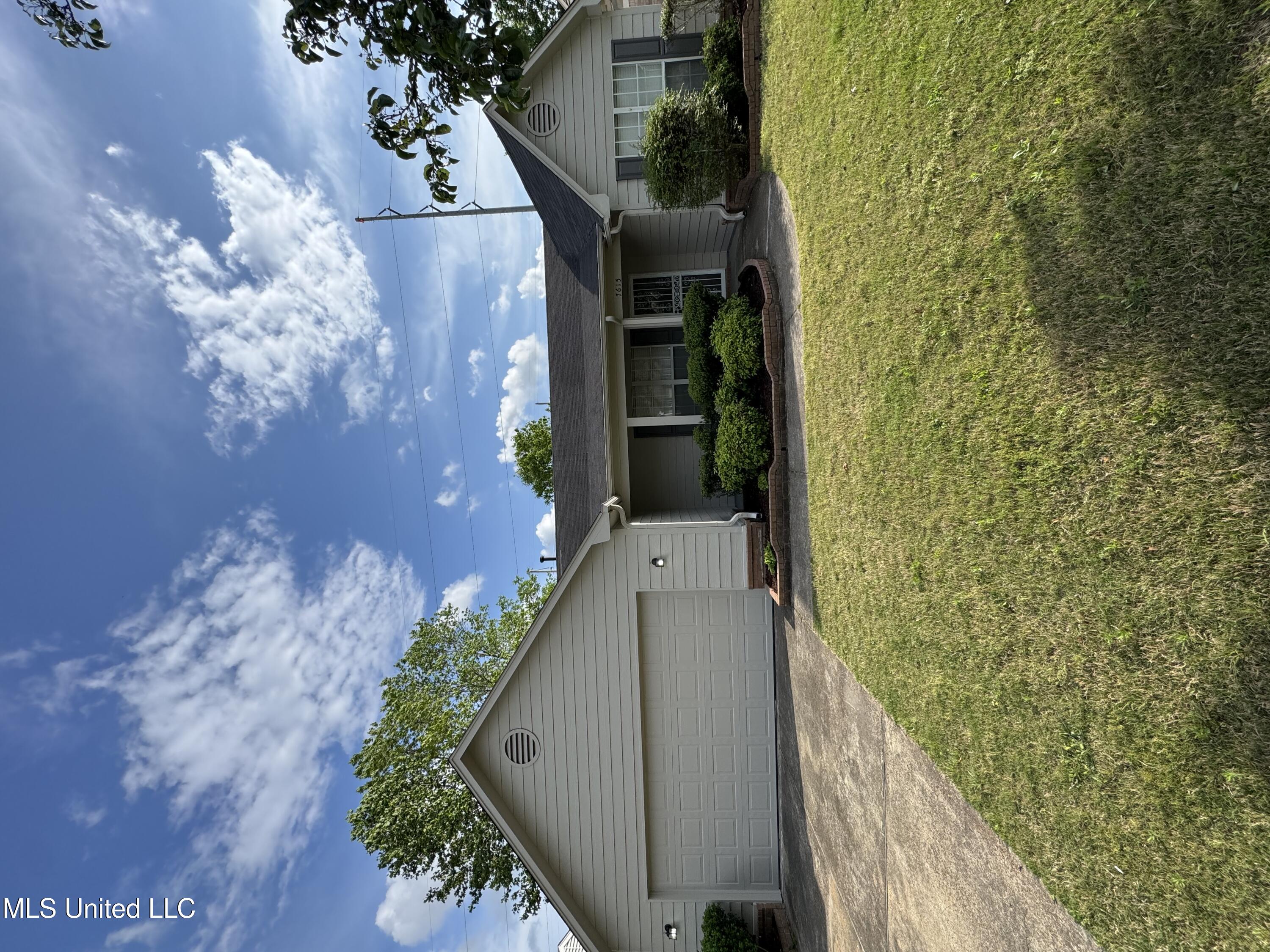 7615 Woodshire Drive Property Photo 1