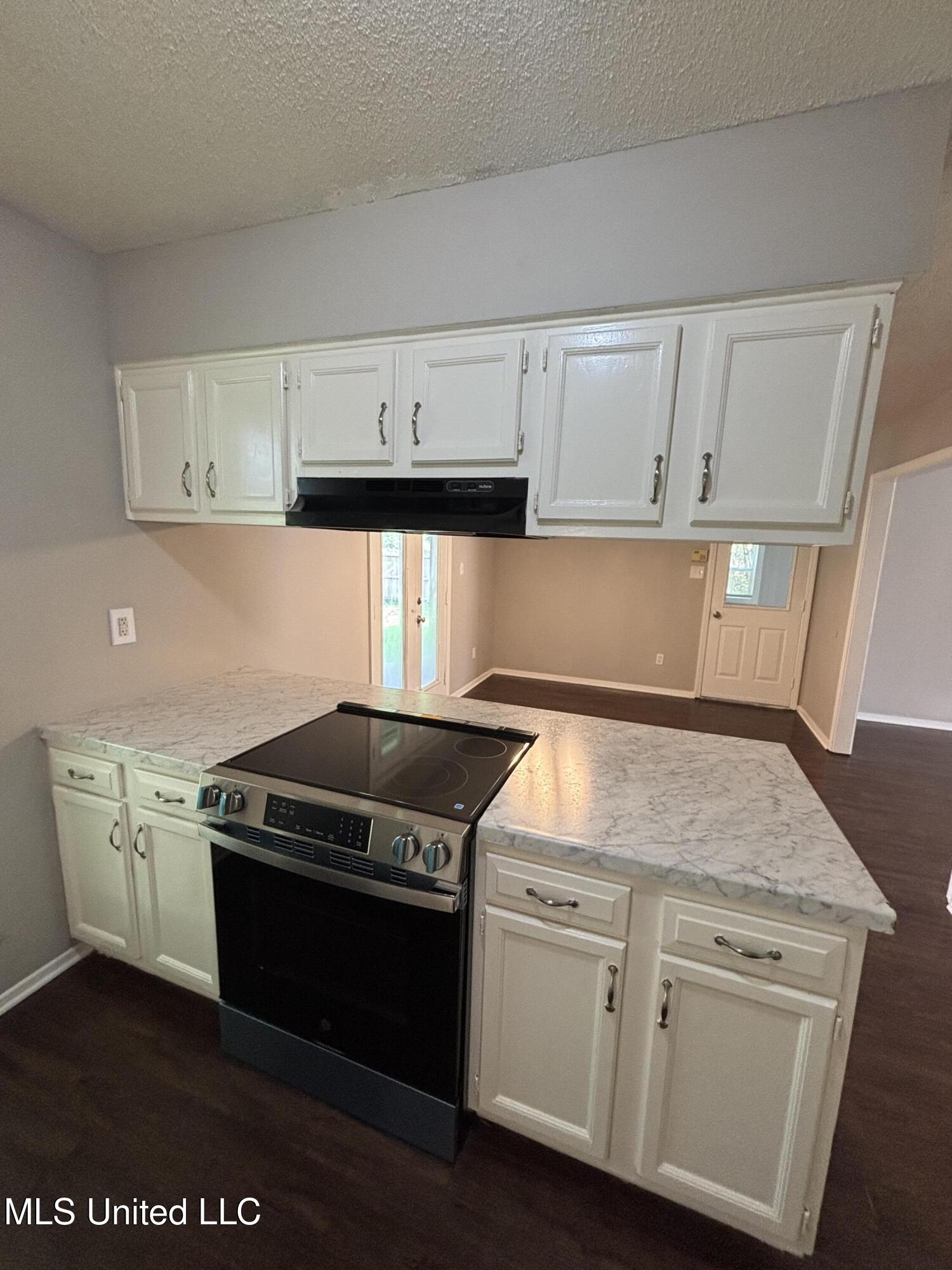 6405 Collinwood Road Property Photo 15
