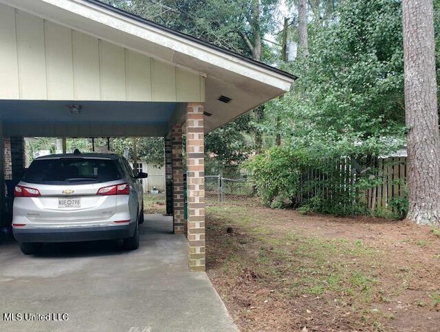 112 Victoria Circle Property Photo 3